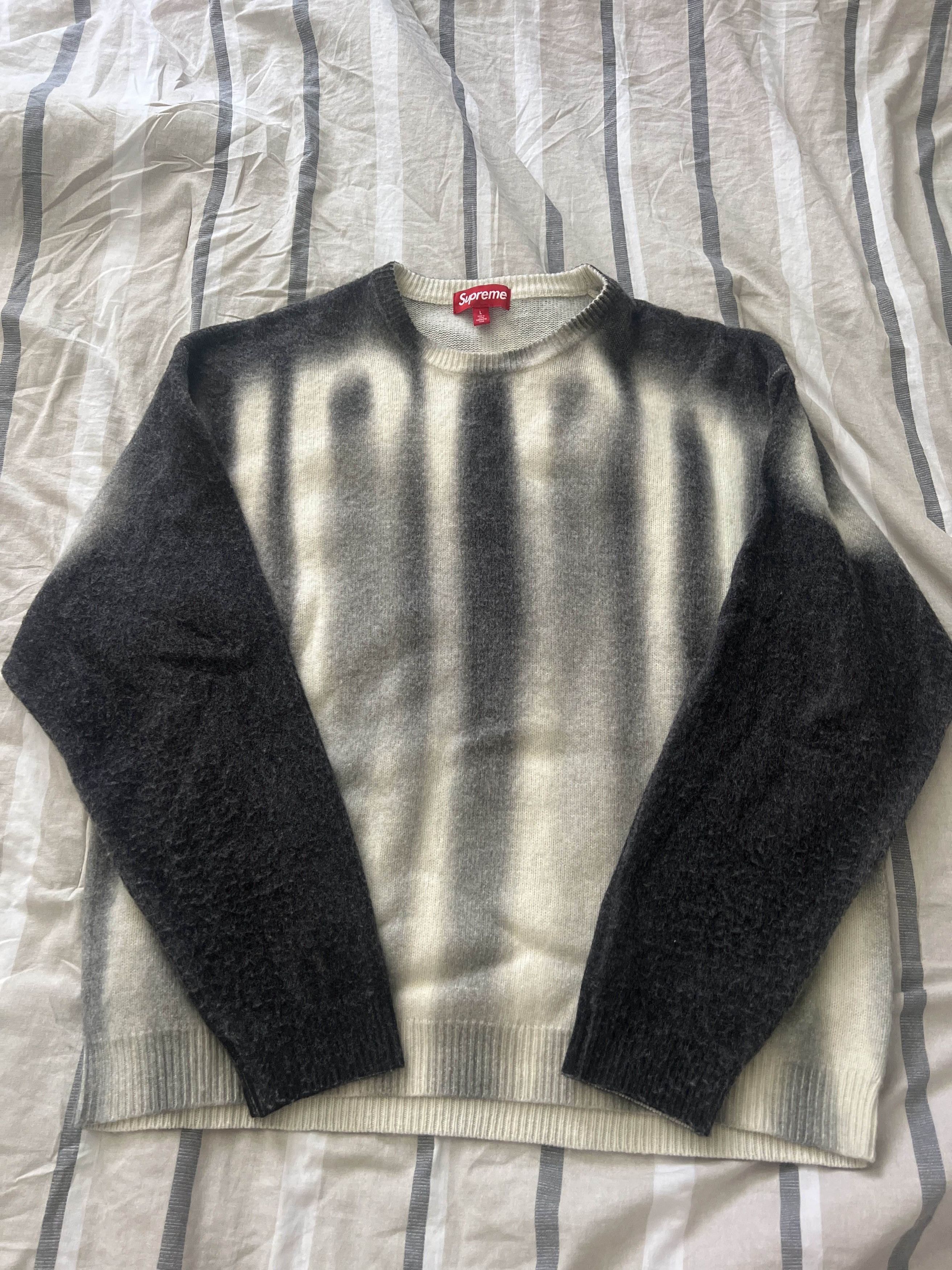 トップス supreme blurred logo sweater Supreme Blurred Logo Sweater (FW23) - $178