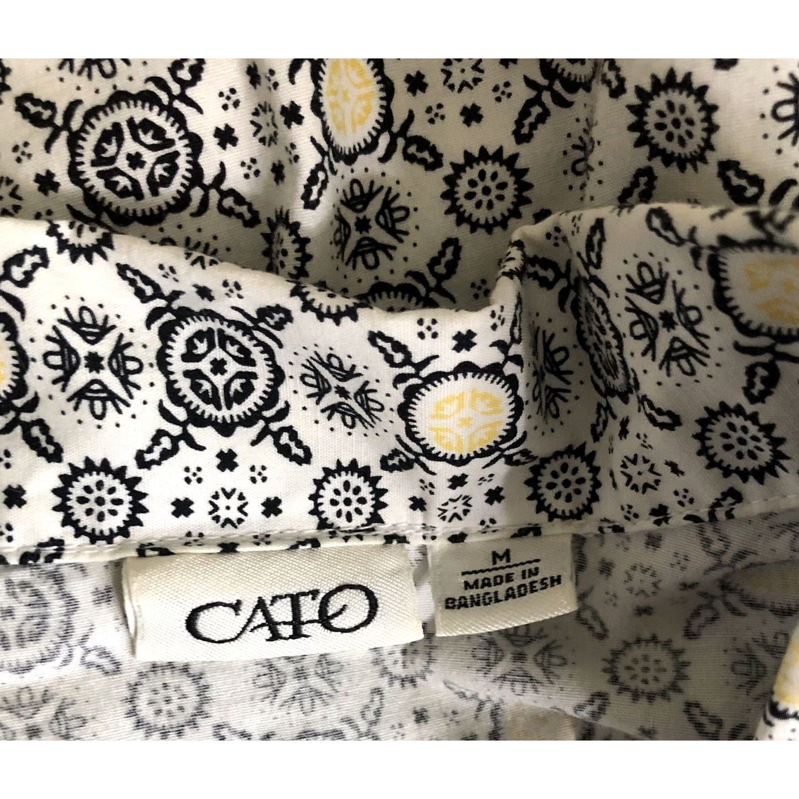 Vintage Cato Cap Womens M Beige surplice sleeveless top Blk wht Geo Neck Mock wrap Capsule Summer Size M / US 6-8 / IT 42-44 - 5 Thumbnail