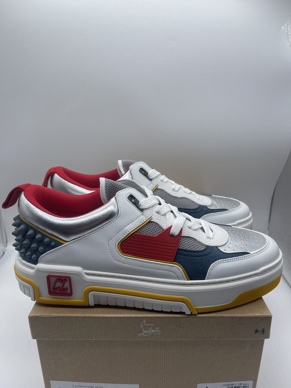 Christian Louboutin CHRISTIAN LOUBOUTIN Astroloubi Leather Sneakers Size 44 Size US 9 / EU 42 - 4 Thumbnail
