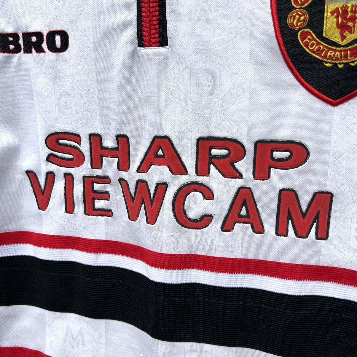 Umbro × Vintage Manchester United 1997-1998 Umbro soccer Jersey Sharp Size US XS / EU 42 / 0 - 5 Thumbnail