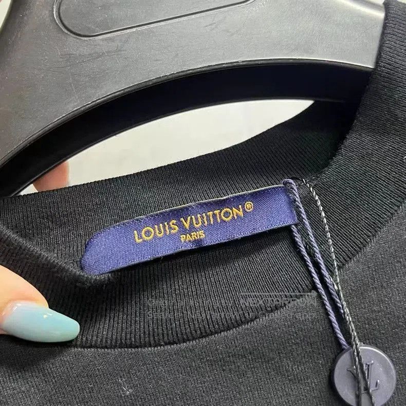 Louis Vuitton Louis Vuitton 2025 Black Embroidered Short. Size US S / EU 44-46 / 1 - 3 Thumbnail