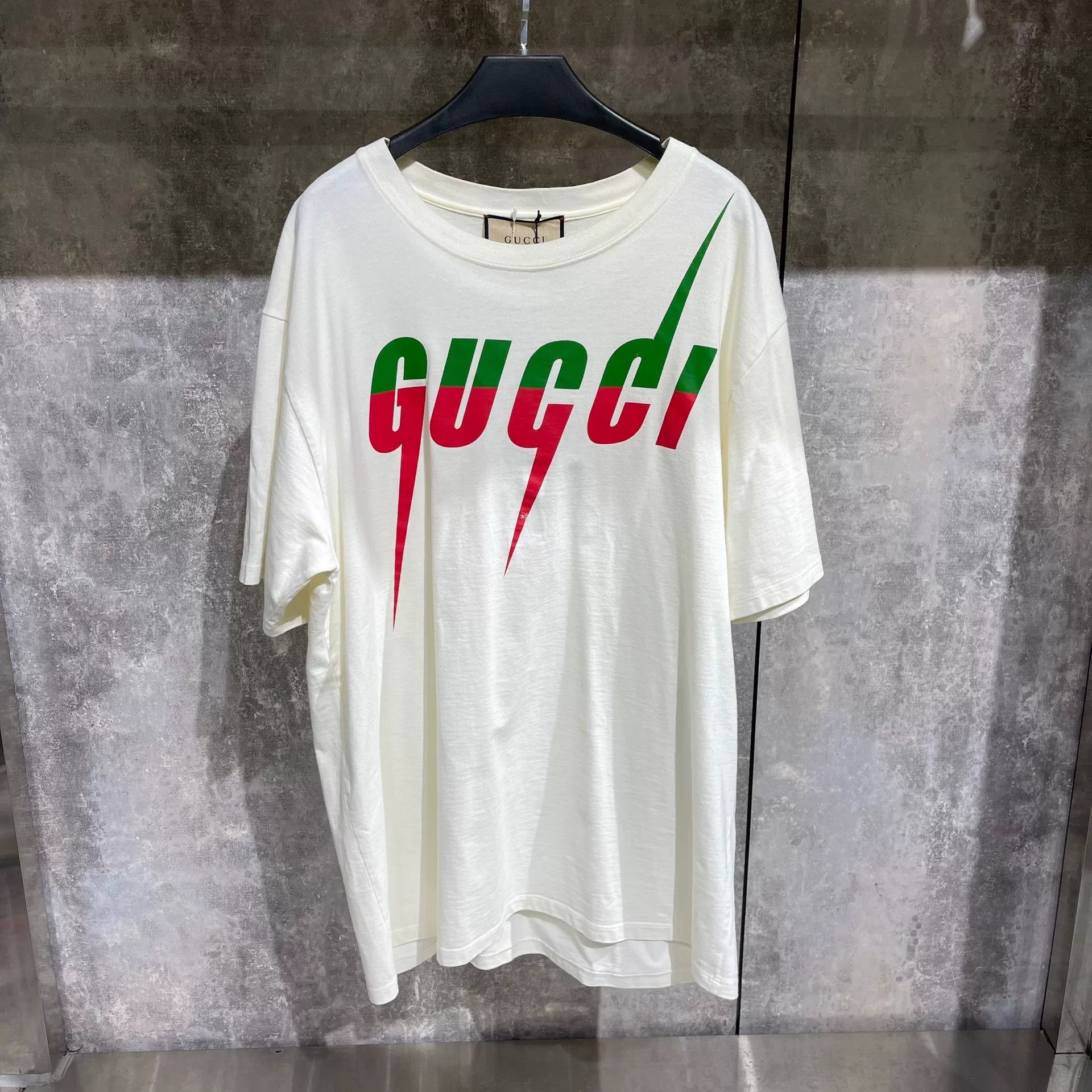 Gucci Gucci Retro Multi T-Shirt xl Men Size US XL / EU 56 / 4 - 1 Thumbnail