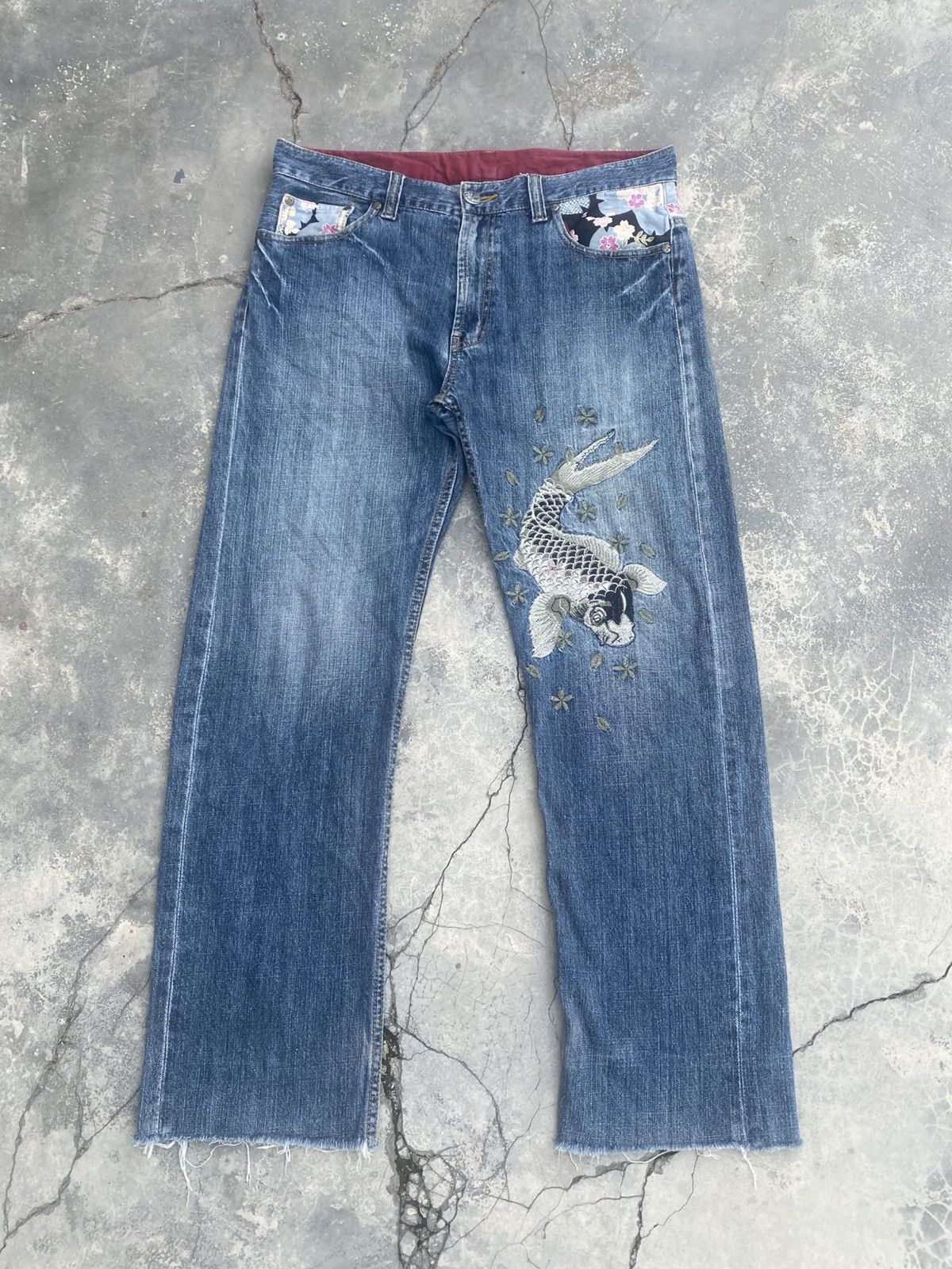 Karakuri Tamashii Vintage JAPAN KOI Distressed Jeans Size US 33 - 1 Thumbnail