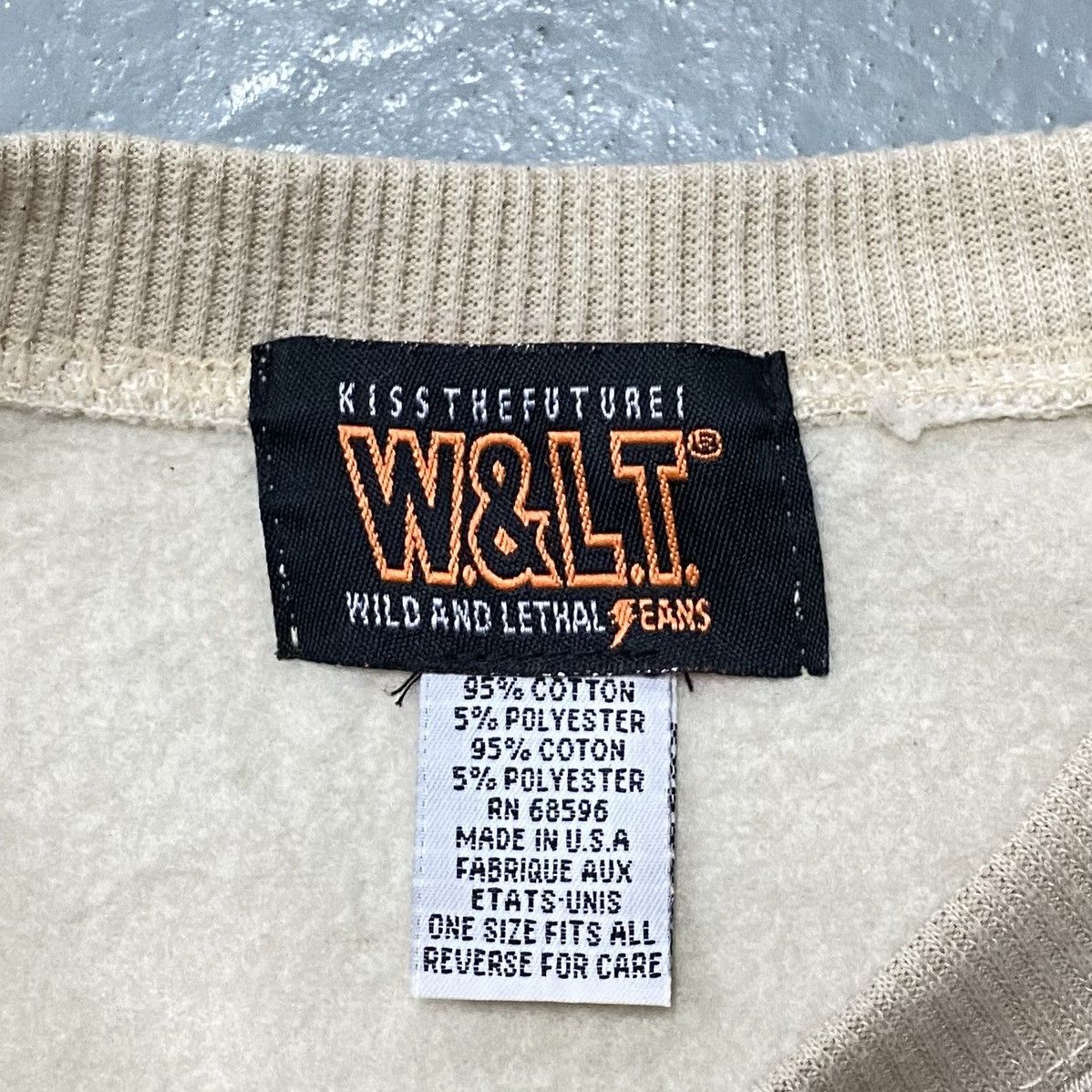 W&LT Vintage 90s W&LT 3D Print Crewneck Shirt Pants Size US M / EU 48-50 / 2 - 5 Thumbnail