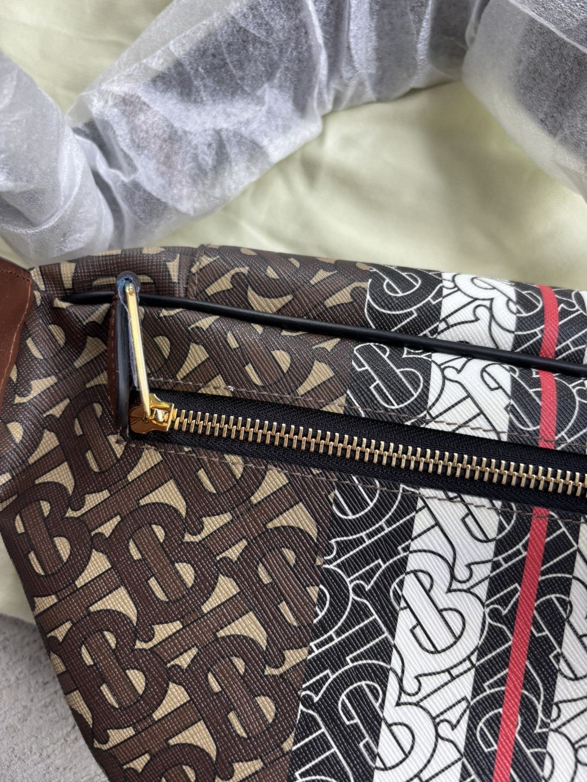 Burberry Burberry Body Bag Monogram Stripe Size ONE SIZE - 6 Thumbnail