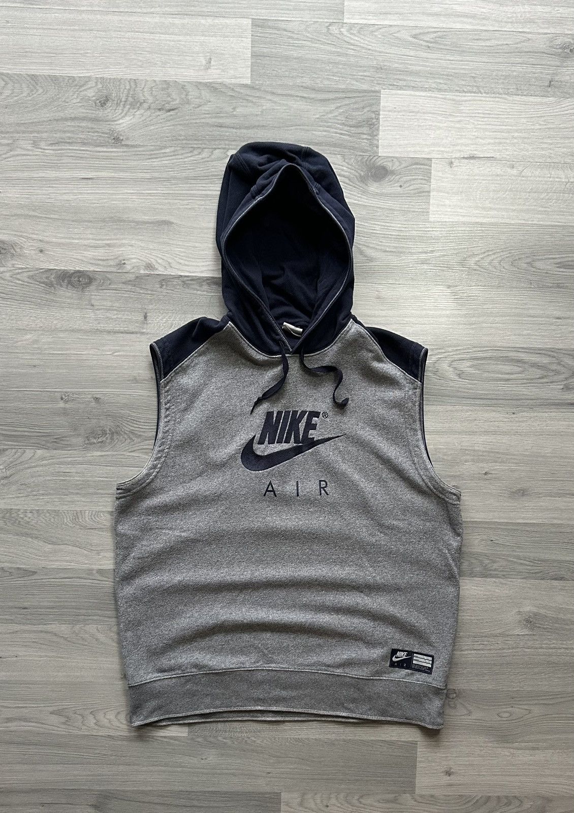 Nike Vintage sleeveless hoodie Nike air central logo Size US L / EU 52-54 / 3 - 1 Thumbnail