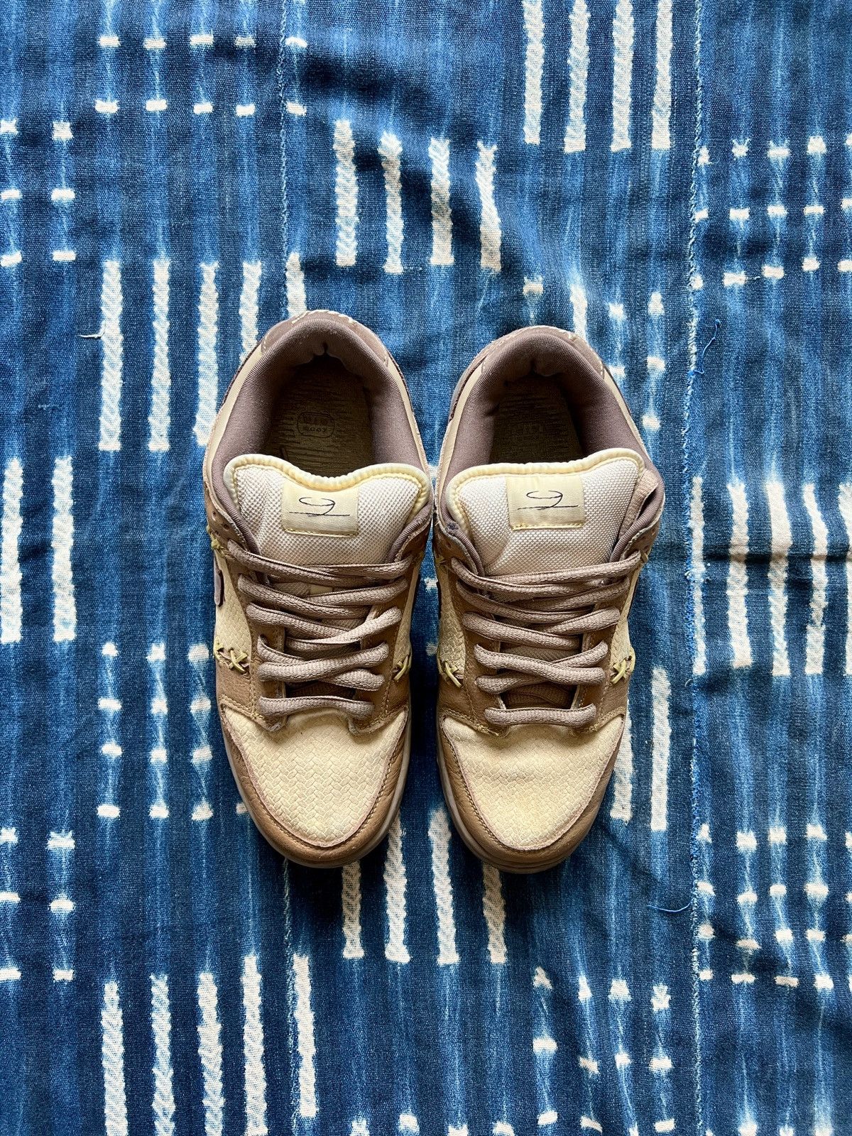 Nike Nike SB Dunk Low Shanghai 2 Size US 9.5 / EU 42-43 - 2 Thumbnail