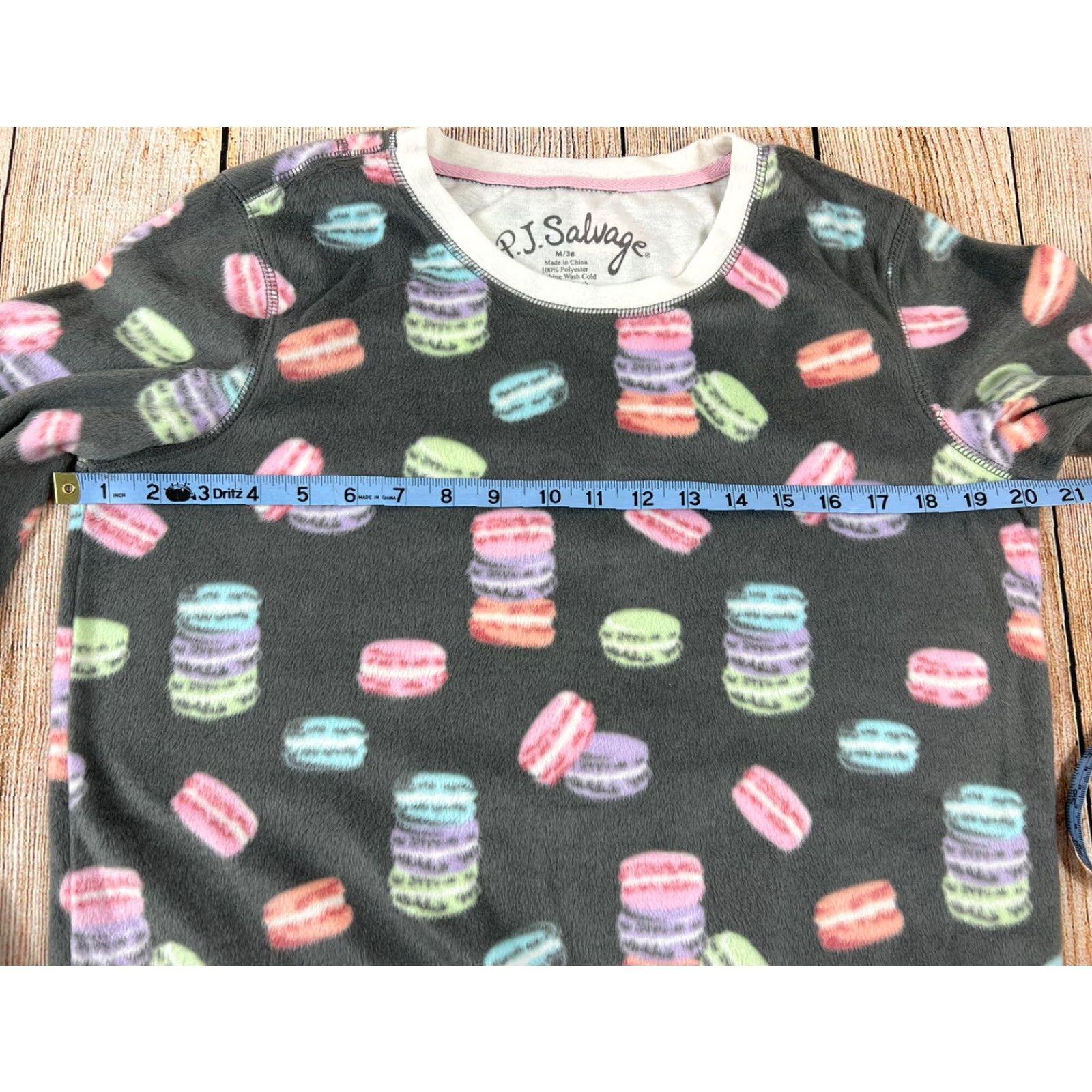 Vintage VINTAGE Women's PJ Salvage Gray Macaron Cookies Pajama Shirt Size Medium Size M / US 6-8 / IT 42-44 - 5 Thumbnail