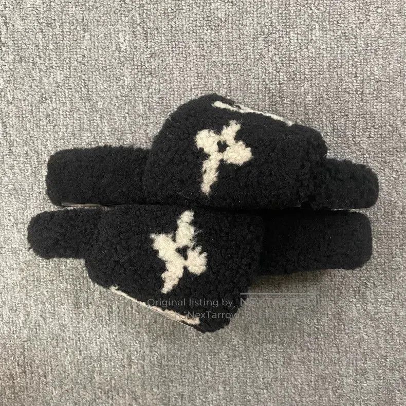 Louis Vuitton LOUIS VUITTON Flat Thong Slippers. Size US 6 / IT 36 - 5 Thumbnail