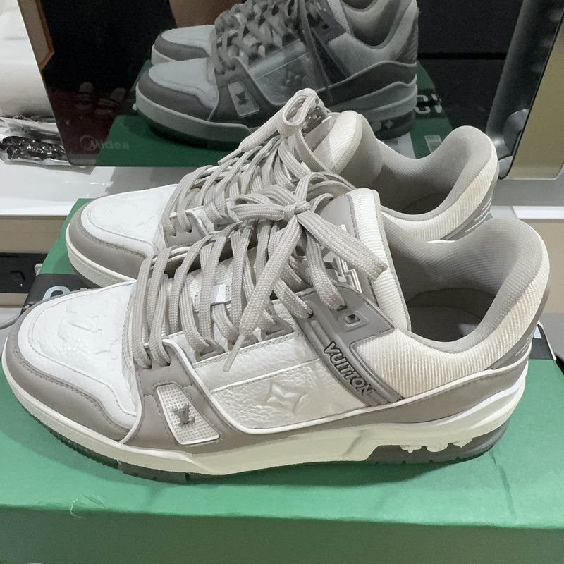 Louis Vuitton Louis Vuitton Classic Trainer Sneakers for Men -2508 Size US 7.5 / EU 40-41 - 1 Thumbnail