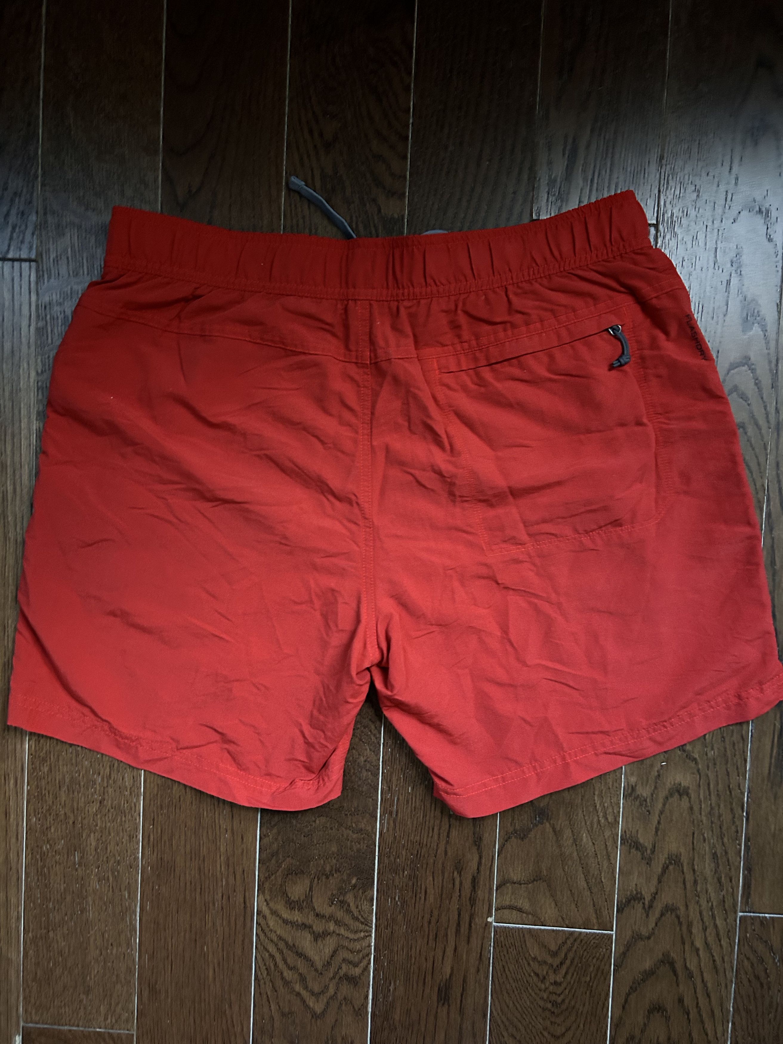 The North Face North Face Swimwear Size US 34 / EU 50 - 3 Thumbnail