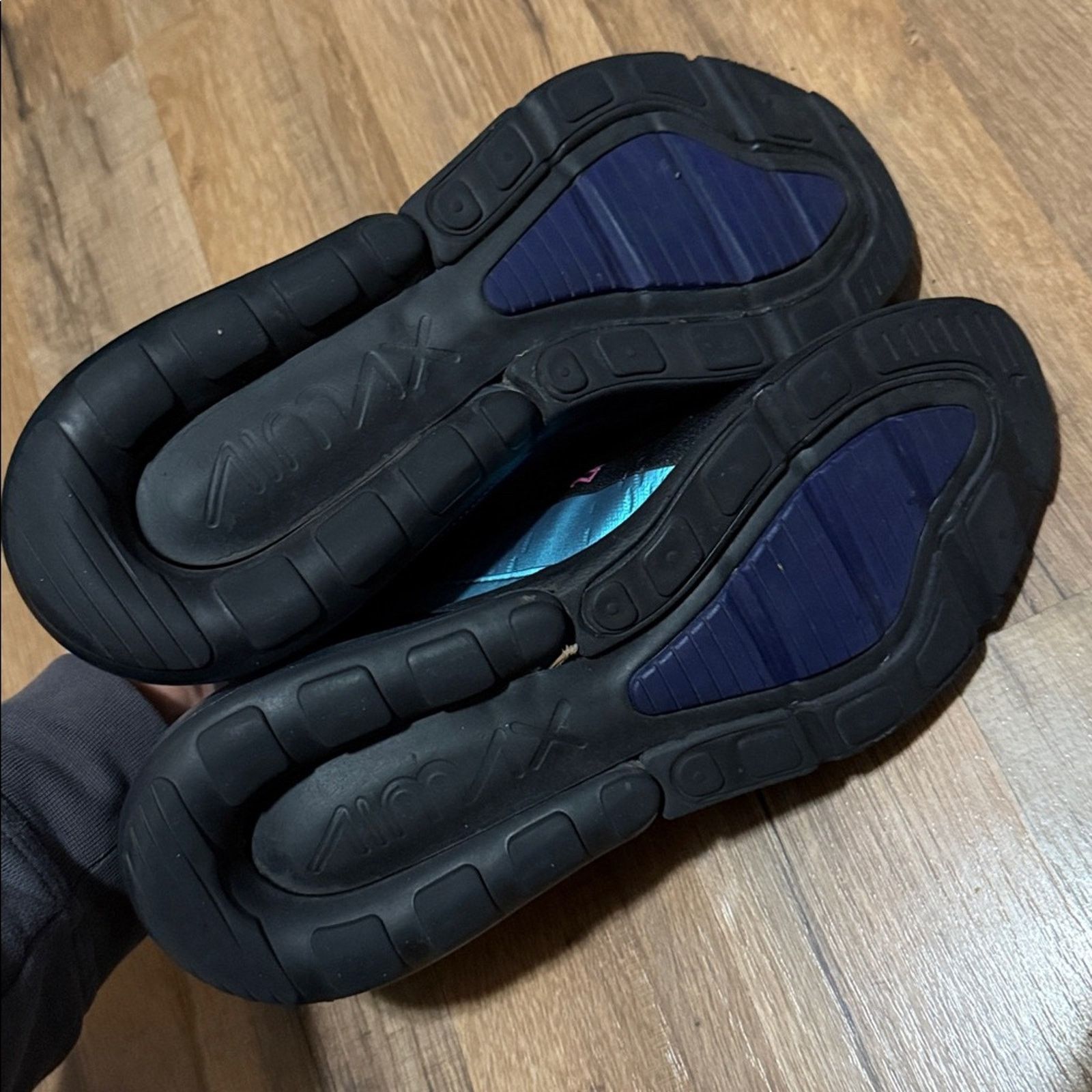 Nike Nike Air Max 270 Throwback Future Iridescent Size US 9.5 / EU 42-43 - 8 Thumbnail