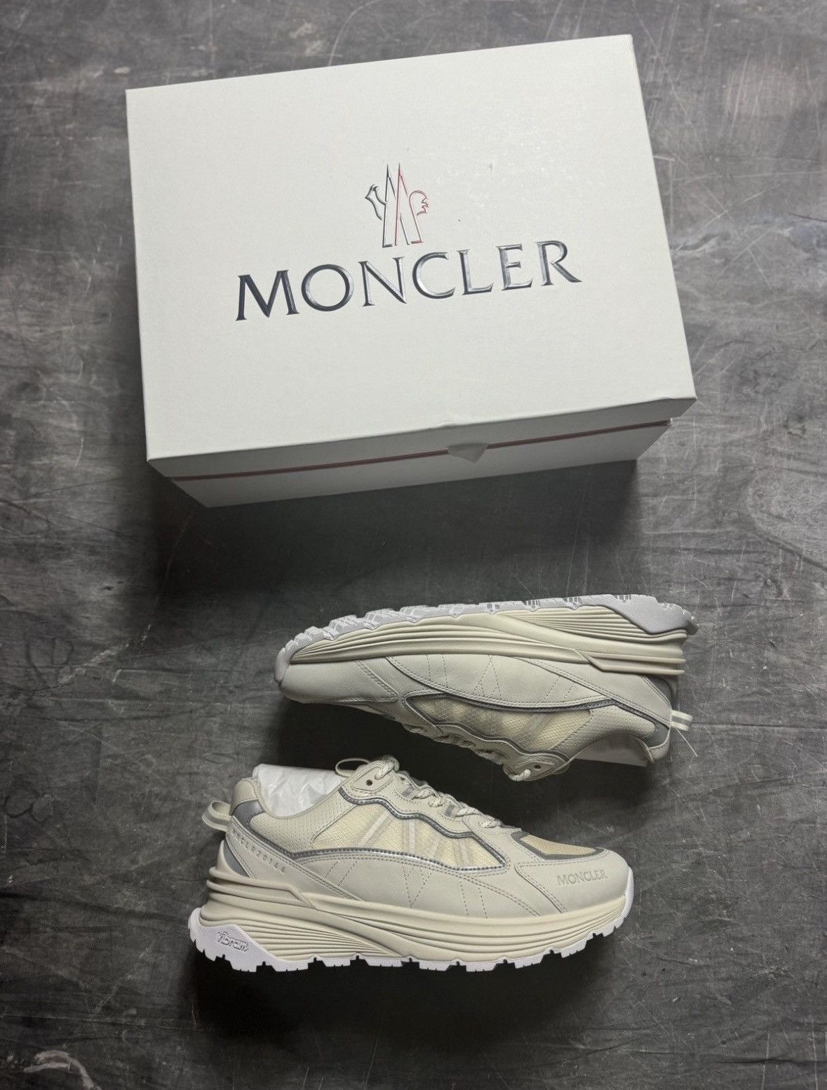 Moncler Moncler Lite Runner Size US 11 / EU 44 - 1 Thumbnail