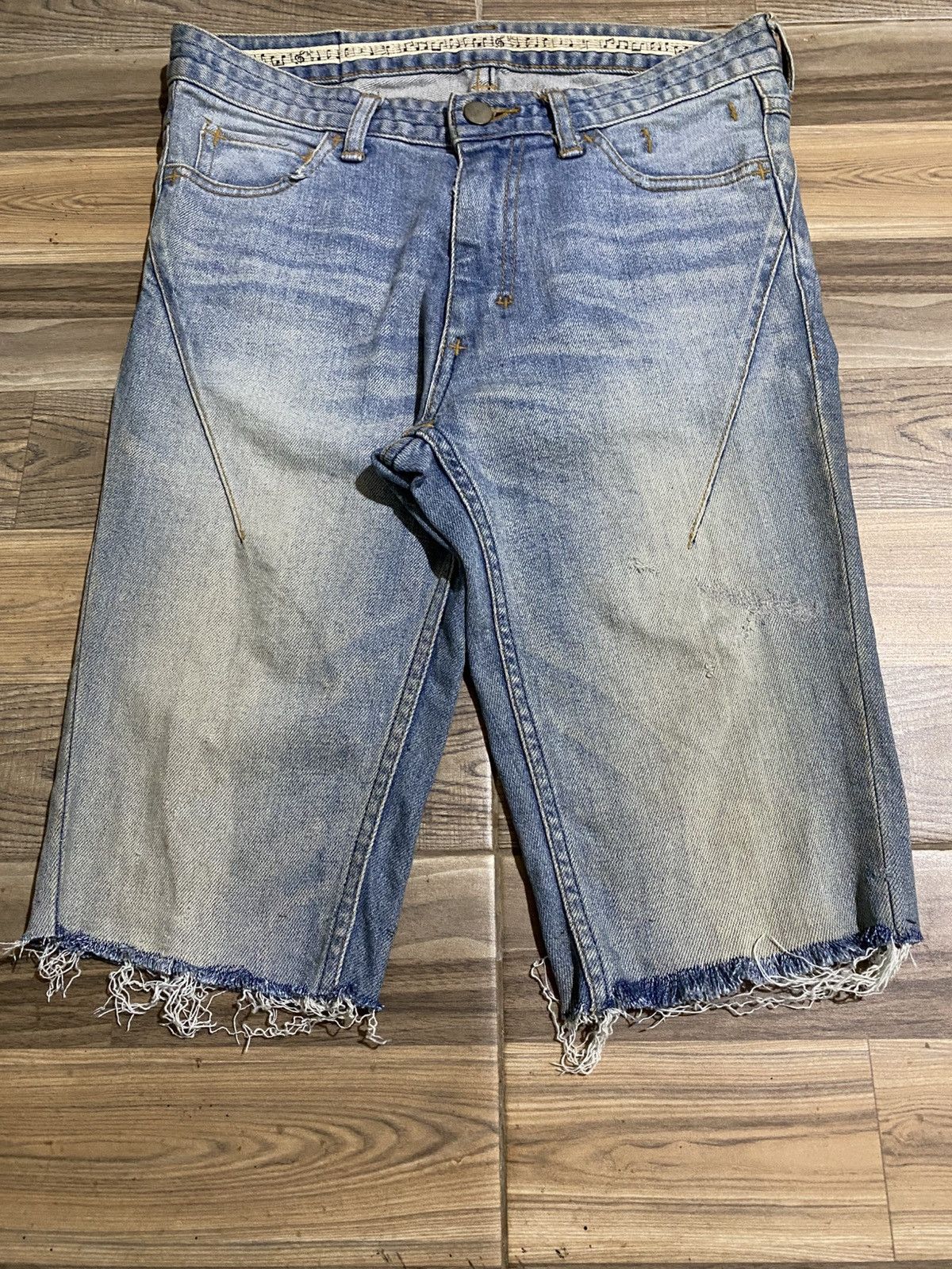 Number (N)ine NUMBER NINE STUDIOUS DISTRESSED SKINNY SHORT PANTS Size US 28 / EU 44 - 2 Thumbnail