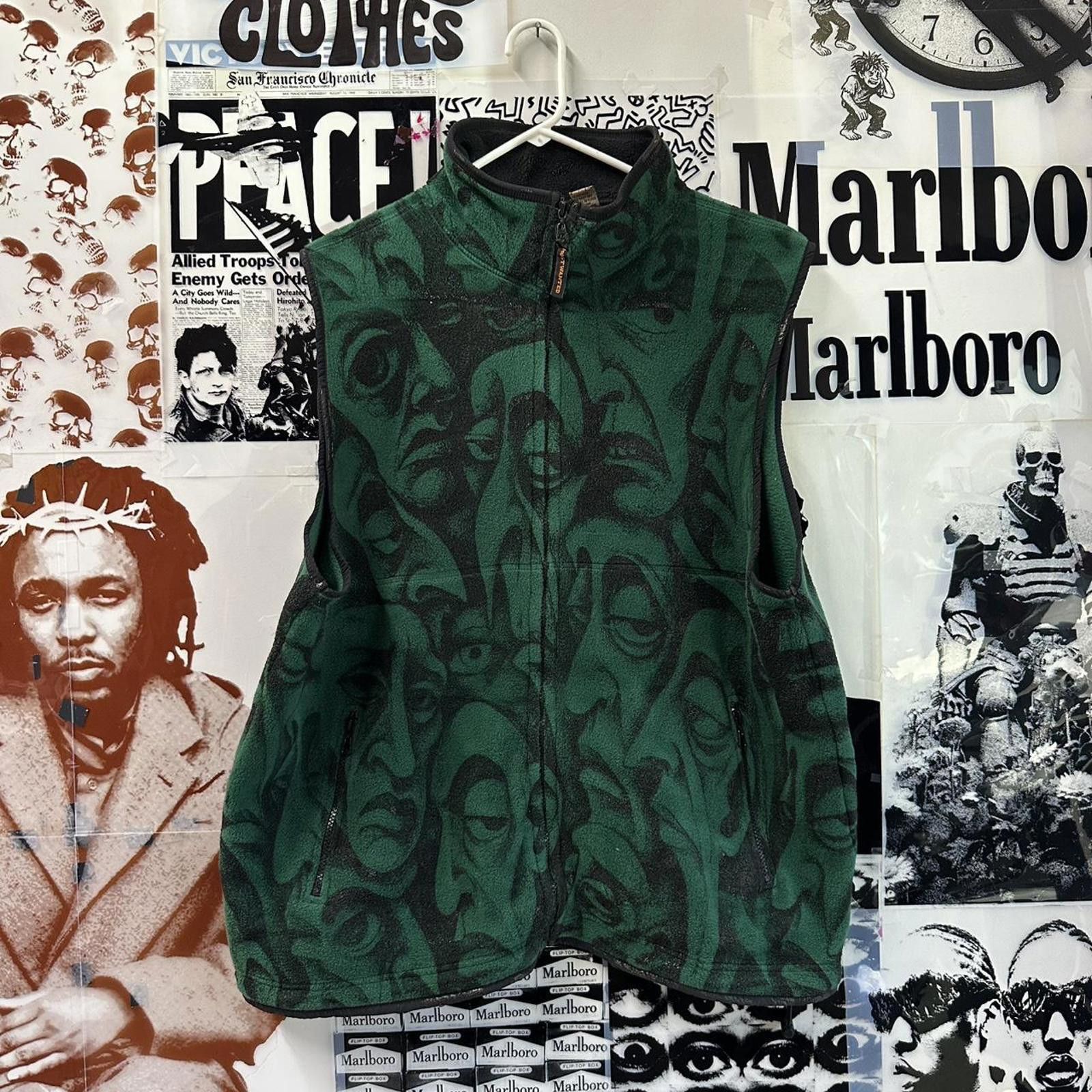 Other Men's Green Vests all over print Size US XXL / EU 58 / 5 - 1 Thumbnail