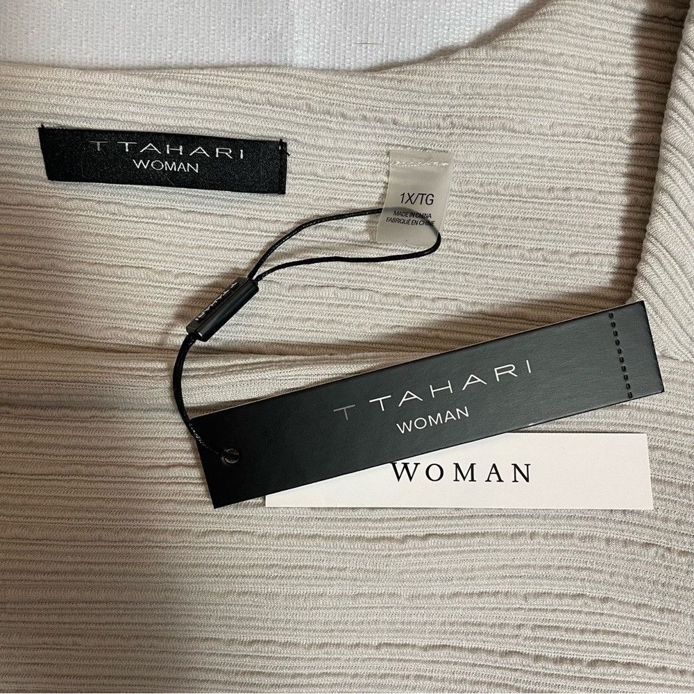 Elie Tahari NWT New T Tahari Textured Shell Sleeveless Top Size 1X Size XL / US 12-14 / IT 48-50 - 6 Thumbnail