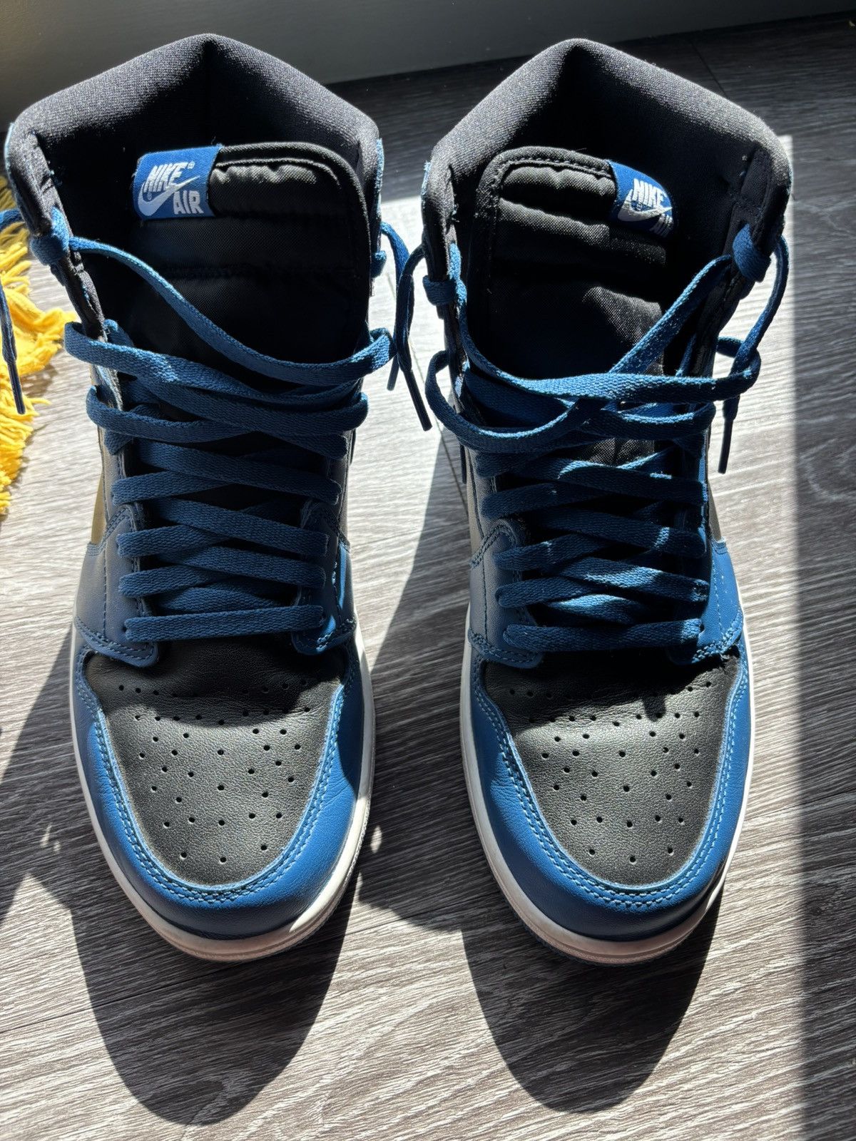 Nike Jordan 1 Retro High OG (Dark Marina Blue) Size US 11.5 / EU 44-45 - 4 Thumbnail