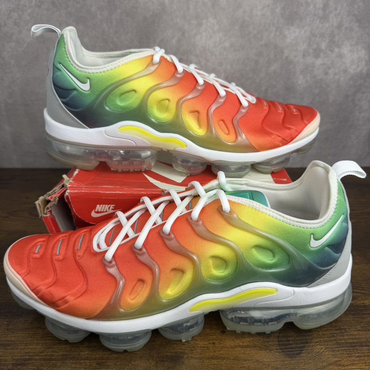 Nike NEW Nike Air VaporMax Plus Rainbow Tie-Dye Air 924453-103 OG Size US 13 / EU 46 - 2 Thumbnail