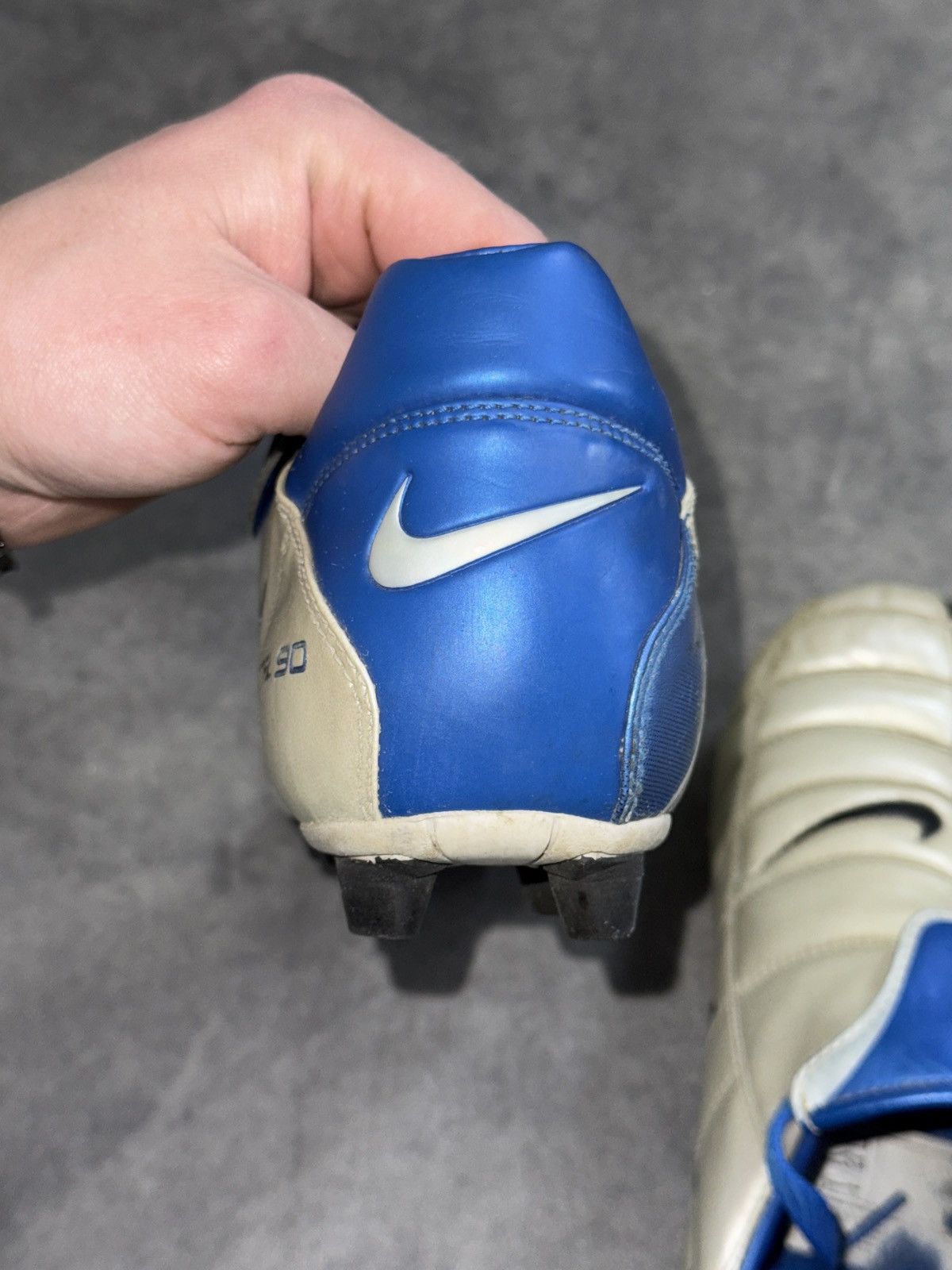 Nike Vintage real leather fooball soccer boots 2003 rare total 90 Size US 8.5 / EU 41-42 - 5 Thumbnail