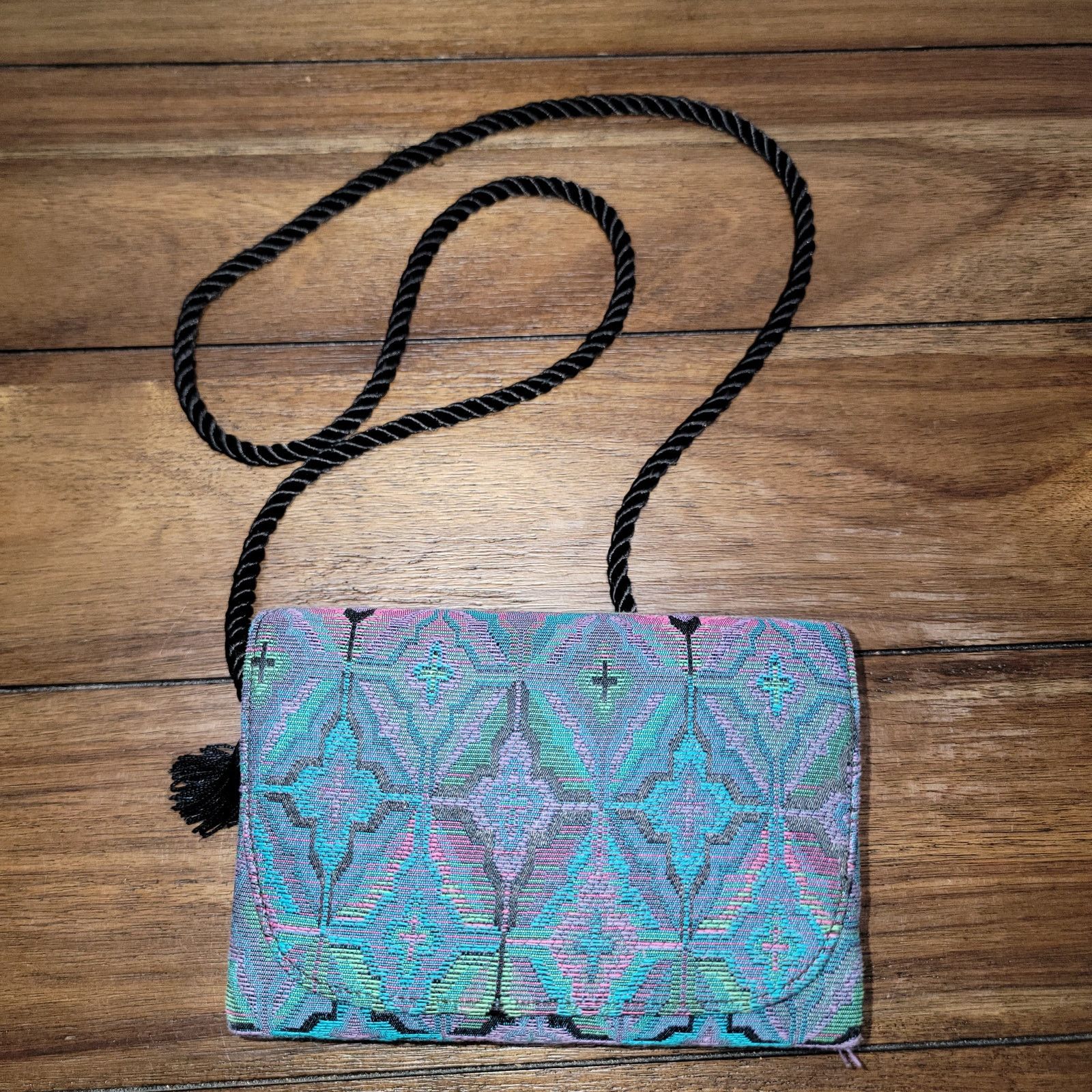 Other Small Hard Shell Shoulder Bag w/ Tassels (NO tags) Size ONE SIZE - 3 Thumbnail