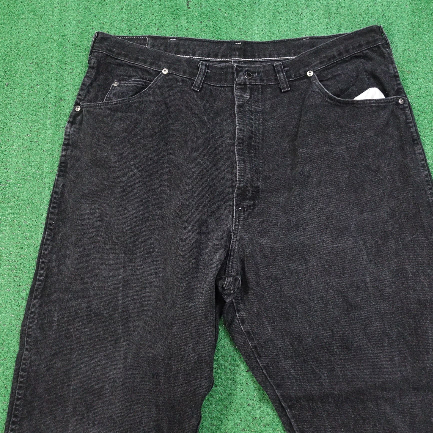 Wrangler VINTAGE Wrangler Jeans MENS Denim M446 Black 40x32 Casual Straight Regular Inseam 32 Mens Size US 40 / EU 56 - 2 Thumbnail
