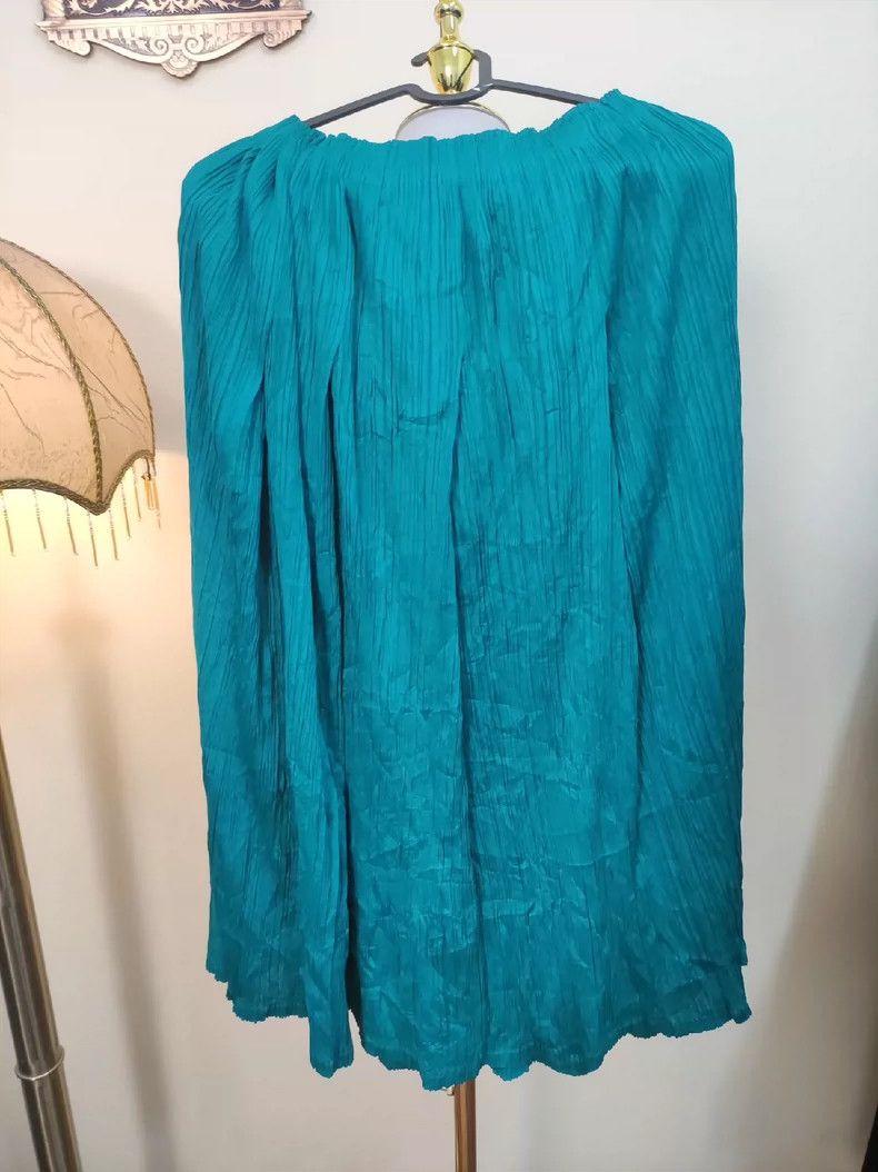 Issey Miyake issey miyake size:one size Green skirt 2505-Nextarrow Size 31" - 1 Thumbnail