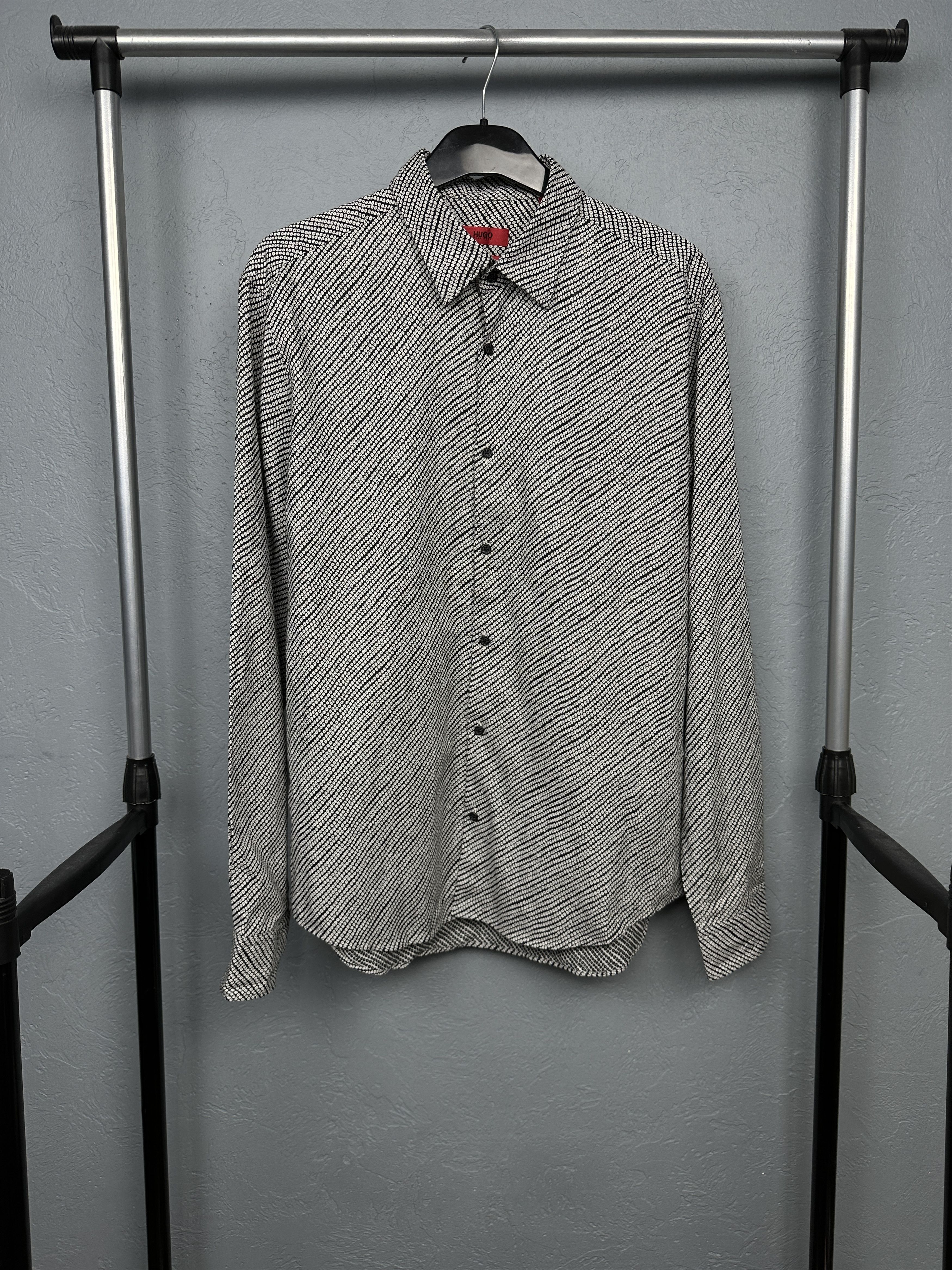 Hugo Boss Hugo Boss Mens Long Sleeve Shirt Size US M / EU 48-50 / 2 - 1 Thumbnail