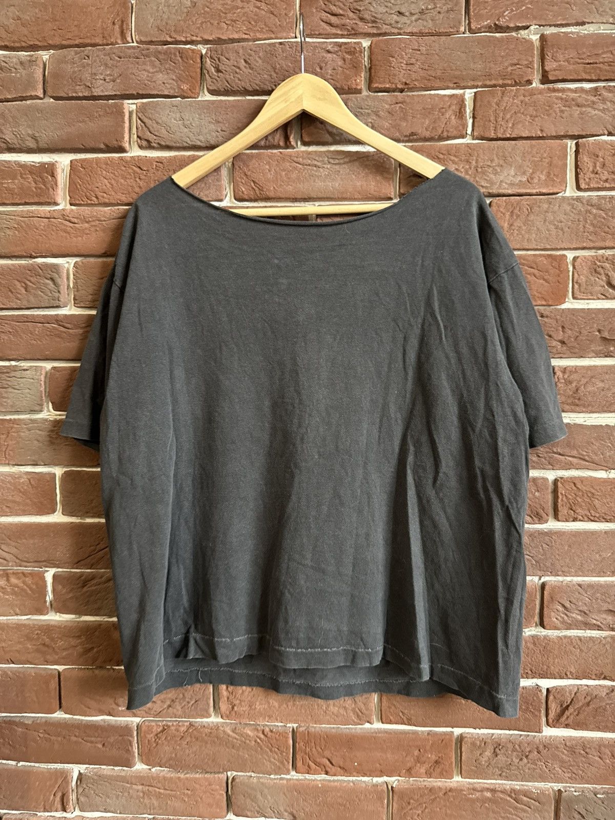 Band Tees Vintage 1992 Nirvana Smiley Face Tee grunge band 90s Cobain Size US M / EU 48-50 / 2 - 2 Thumbnail