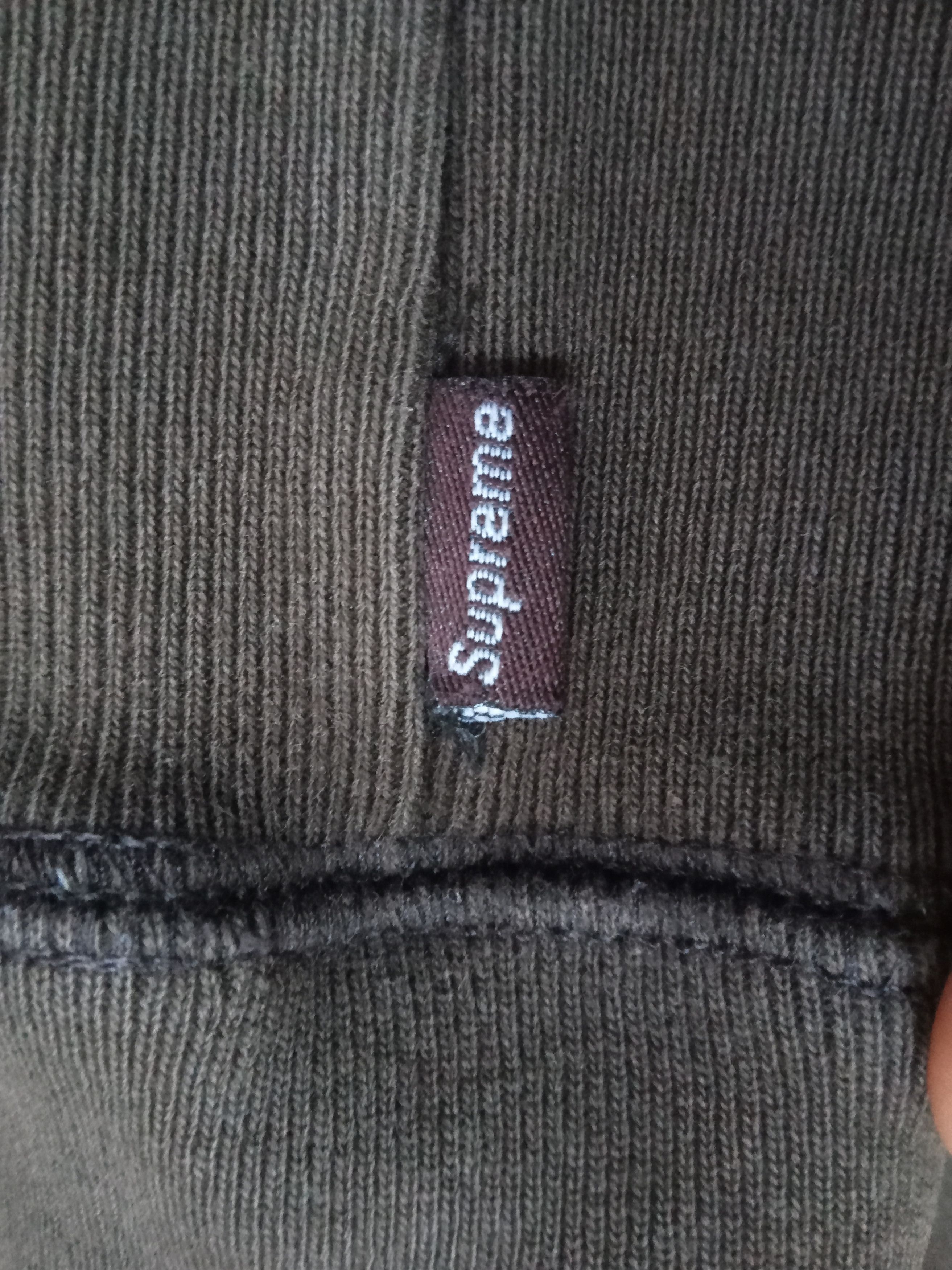 Supreme Supreme World Famous Vintage Distressed Hoodie Size US L / EU 52-54 / 3 - 7 Thumbnail