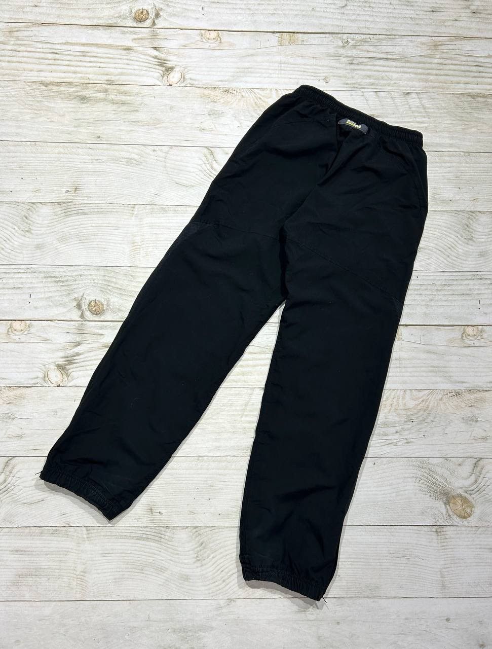 Nike Vintage Nike Air Max Track Pants 00s Nylon Big Logo Swoosh Size US 30 / EU 46 - 16 Thumbnail