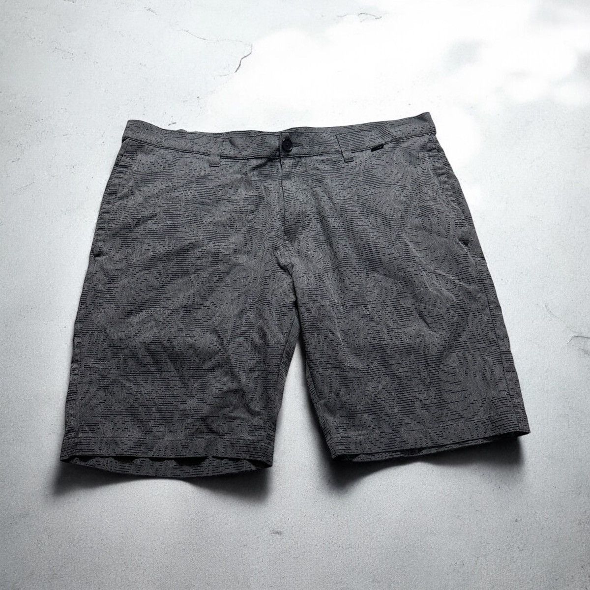TravisMathew Travis Mathew Golf Shorts Size 38 Size US 38 / EU 54 - 1 Thumbnail