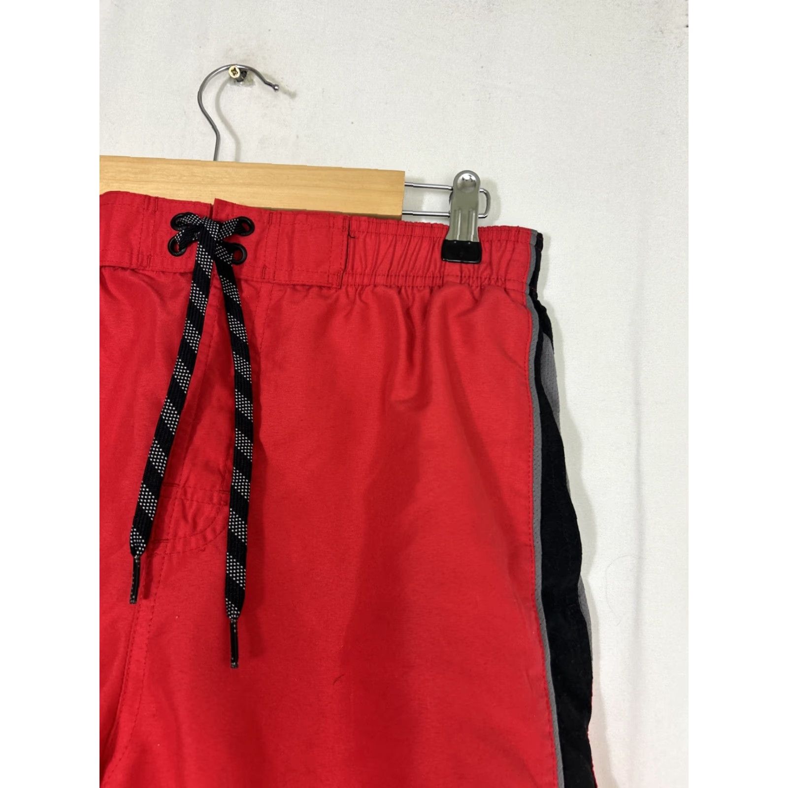Nike Nike Board Shorts Men M Red Black Lined Swim Bottom 30x9" Size US 31 - 4 Thumbnail