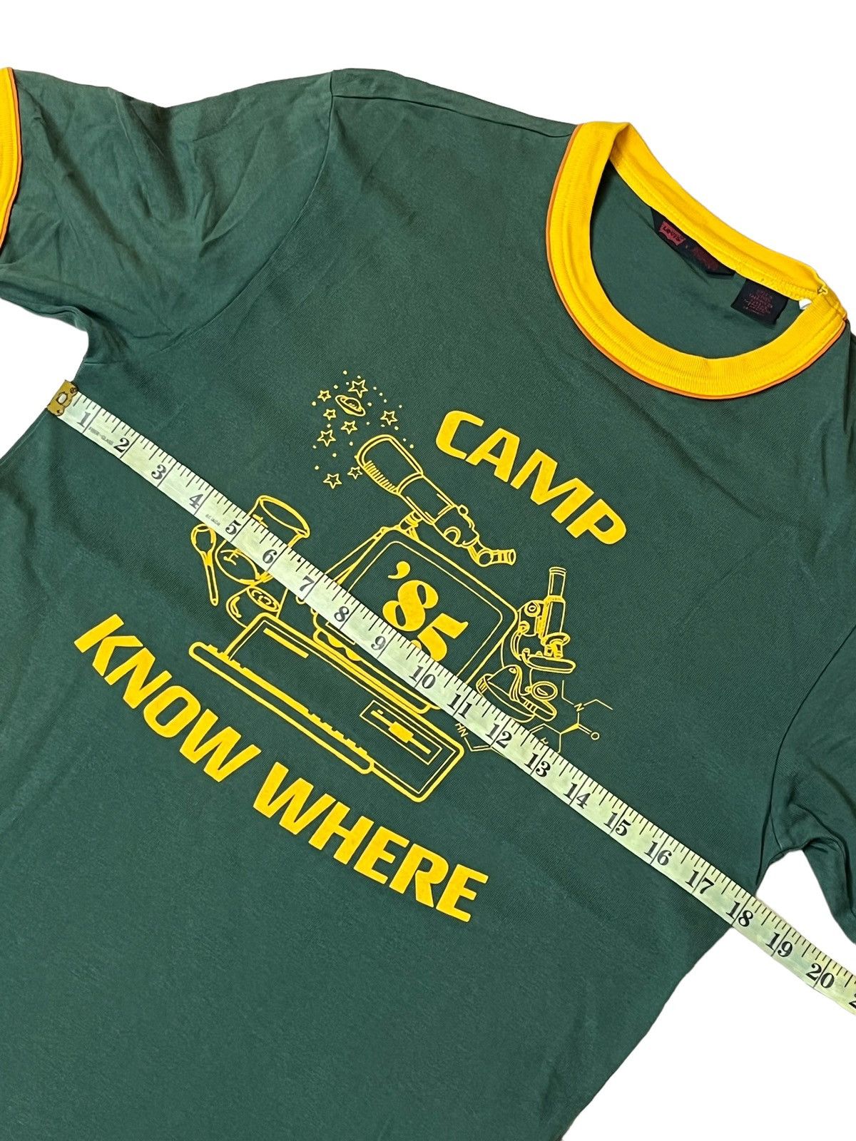 Levi's LEVIS x STRANGER THINGS “CAMP KNOW WHERE” RINGER TEE SHIRT Size US XS / EU 42 / 0 - 7 Thumbnail