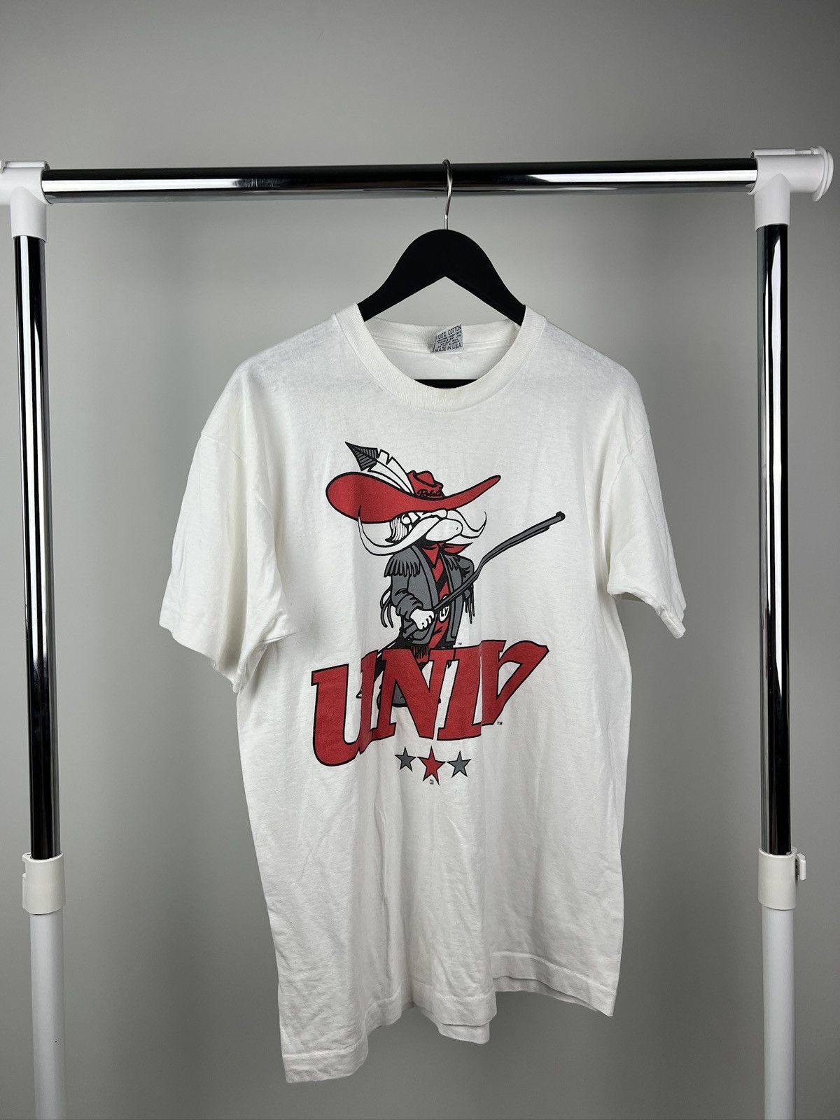 Vintage Vintage UNLV Rebels 90s Single Stitch T Shirt Made In USA Size US L / EU 52-54 / 3 - 1 Thumbnail