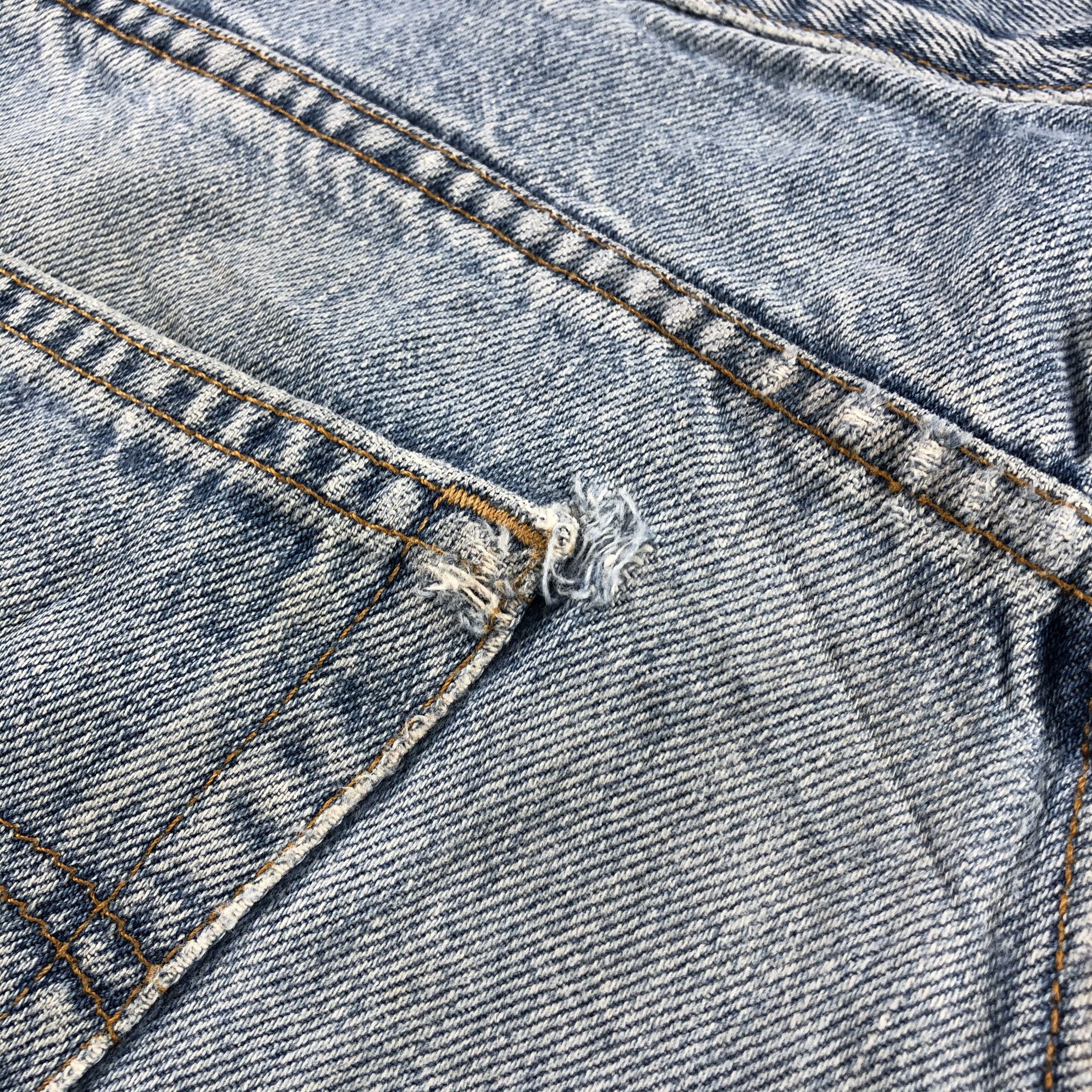 Levi's × Vintage 90s Vintage Blue Wash Levis 550 Jeans-JM2966 Size US 34 / EU 50 - 8 Thumbnail