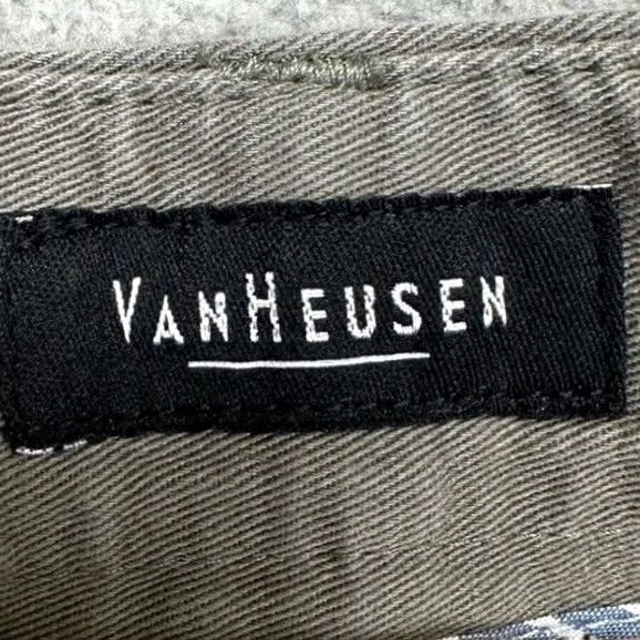 Van Heusen VINTAGE? No — Van Heusen Shorts Men 40 Grey 100% Cotton Khaki Chino Pleated Outdoor Pocket NEW Size US 40 / EU 56 - 4 Thumbnail