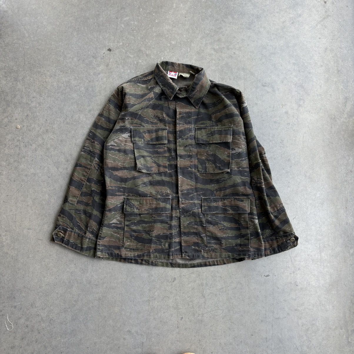 Other Vintage Military 90's Button Up Camo Tiger Striped Vietnam Size US XL / EU 56 / 4 - 10 Thumbnail