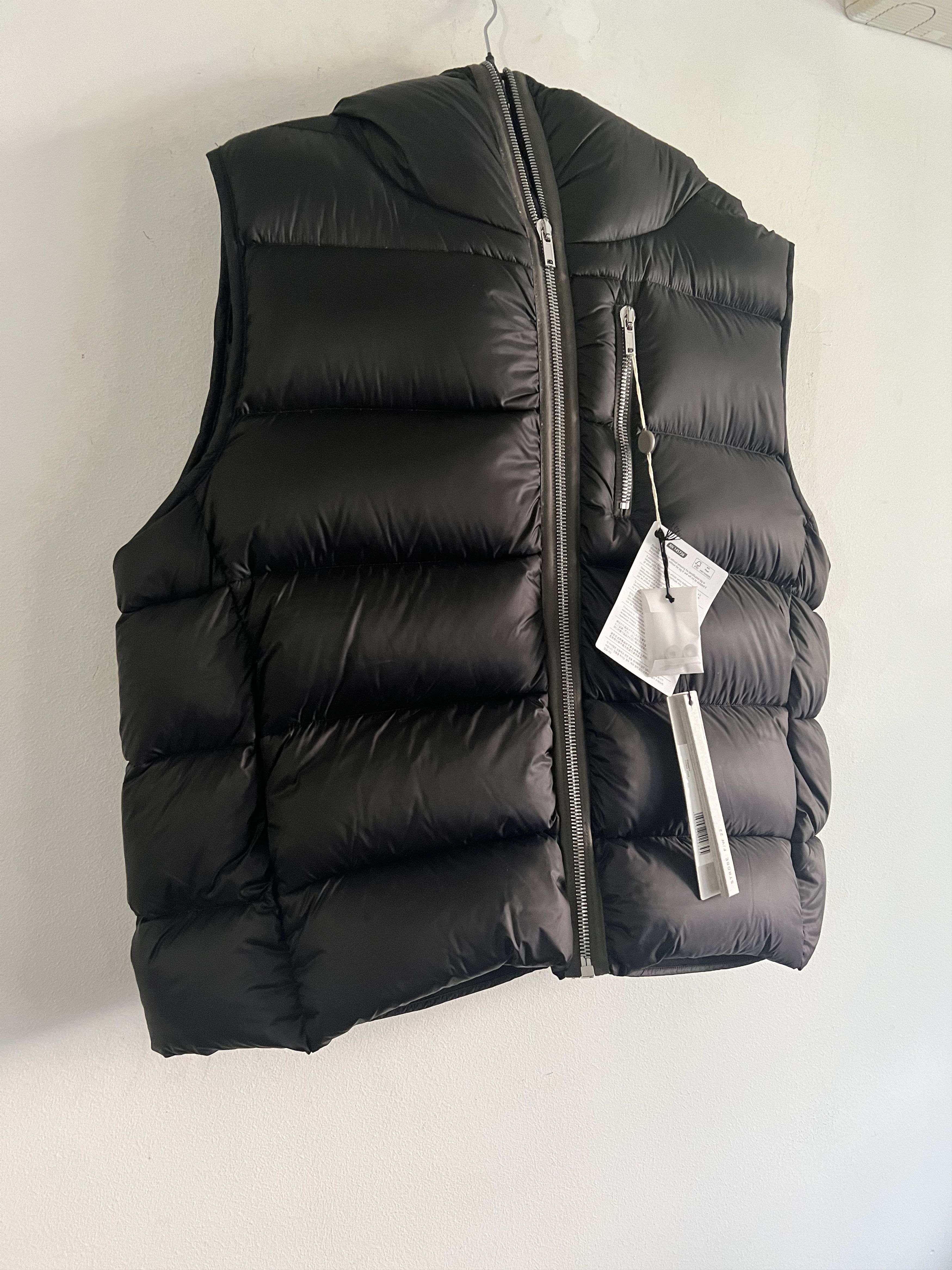 Rick Owens Runway FW22 Jumbo Gimp Down Jacket Black Sleeveless Size US L / EU 52-54 / 3 - 7 Thumbnail