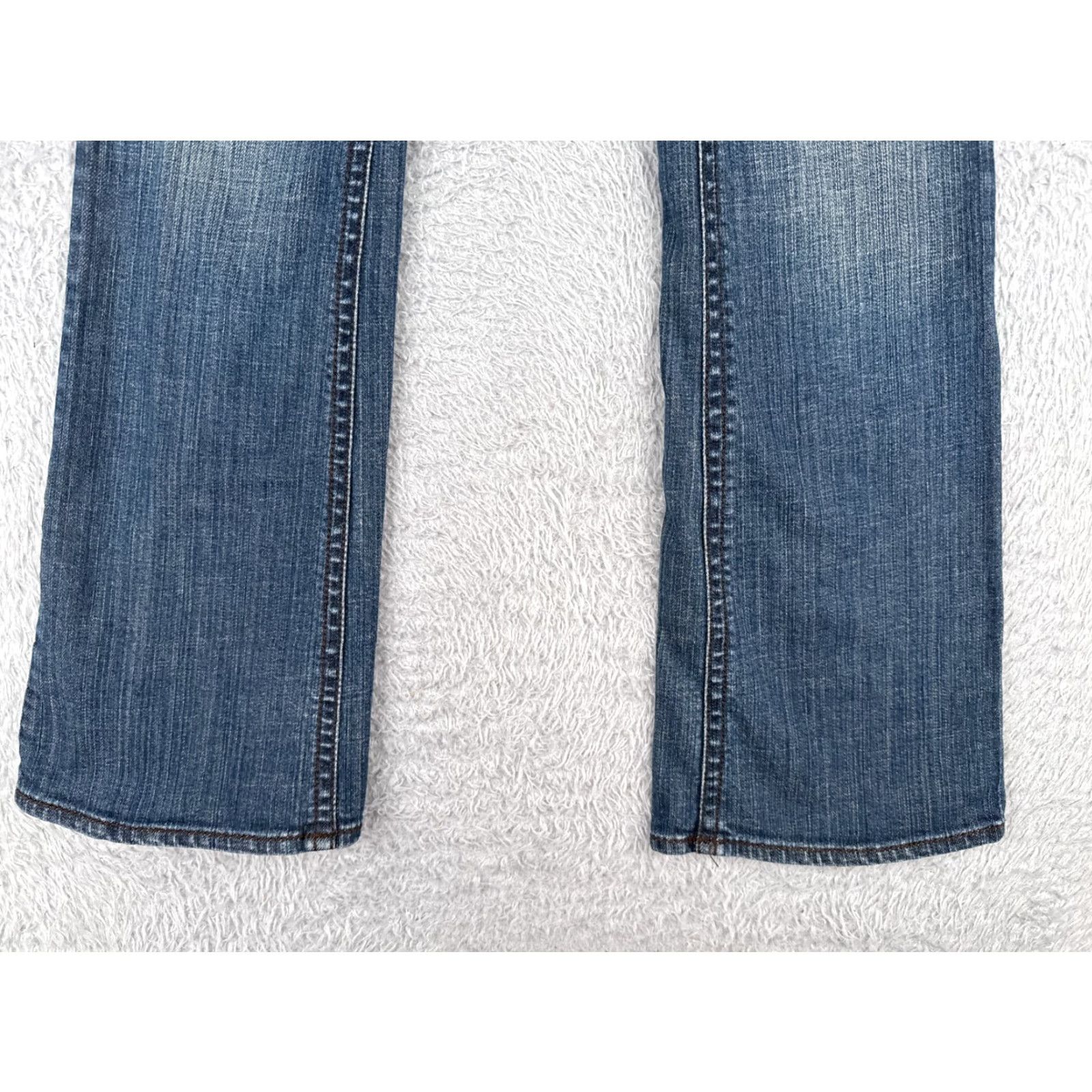 Vintage REFUGE Jeans Womens 5-Pocket Denim Bootcut Low Rise Blue 26x29 Regular 2 Distressed Cotton Blend Jeans Womens USA 2000s/2000s Style Size 26" / US 2 / IT 38 - 2 Thumbnail