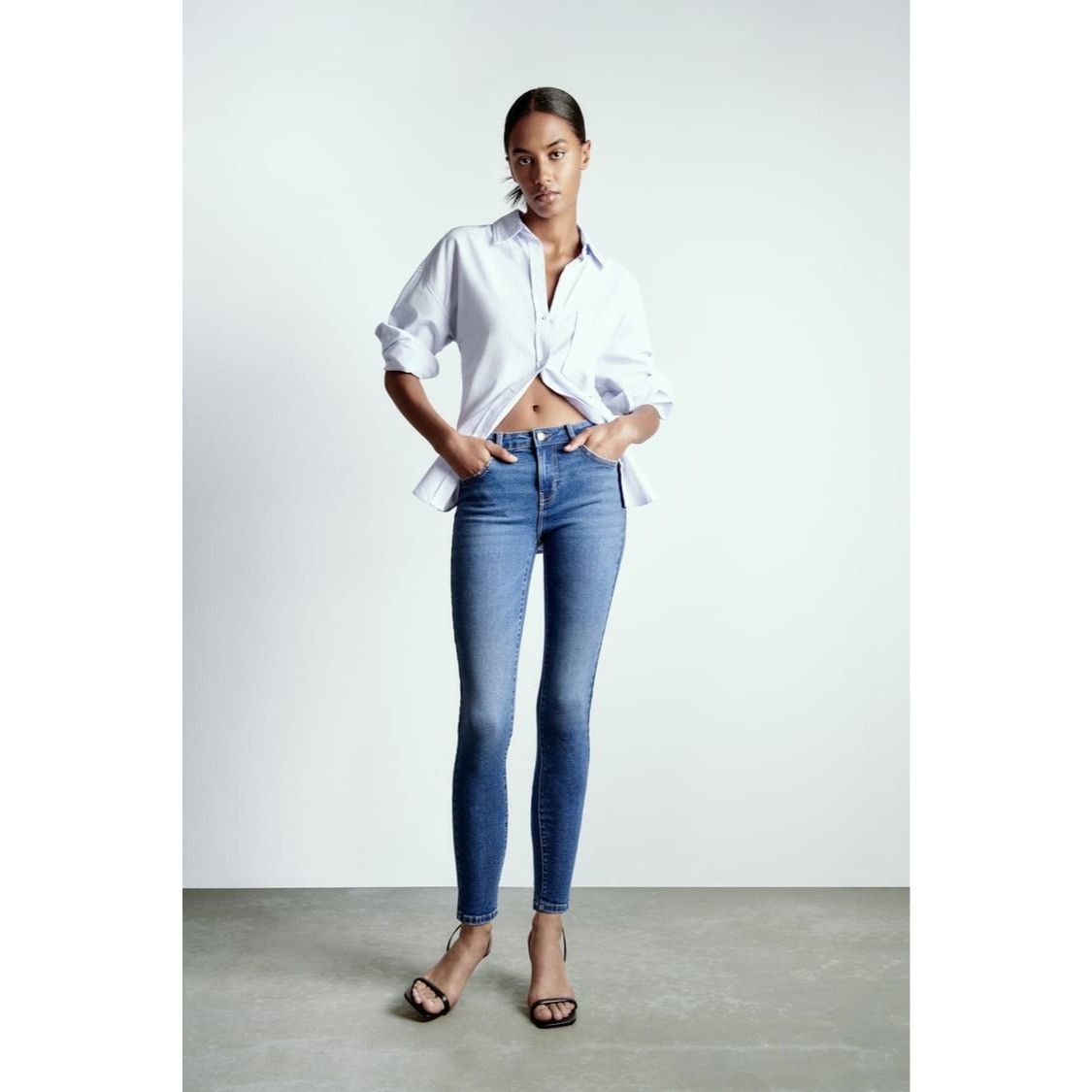Zara Zara Z1975 Indigo Blue Mid-Rise Skinny Jeans Size 28" / US 6 / IT 42 - 1 Thumbnail