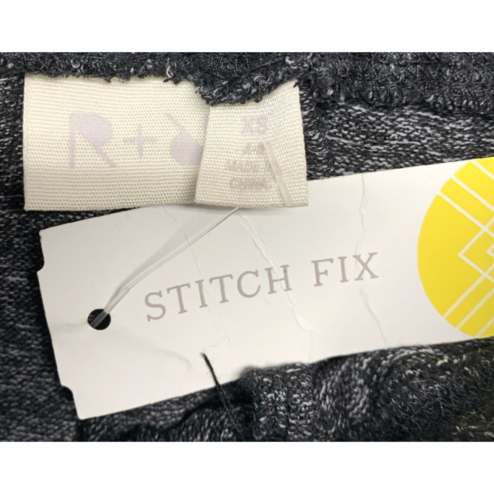Vintage R&R Boys/Girls Sweat Pants XS Heather Black Pockets Stretch Gathered Ankle NWT NEW Front Pleated Regular Tapered Inseam 18 in Pants Style Size 26" / US 2 / IT 38 - 7 Thumbnail