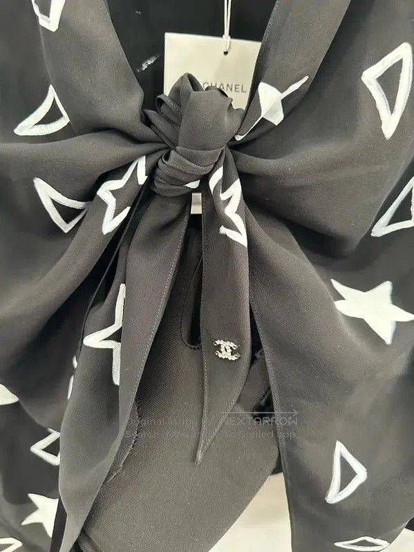 Chanel Chanel Black Silk Midi Skirt . Size 23" - 3 Thumbnail