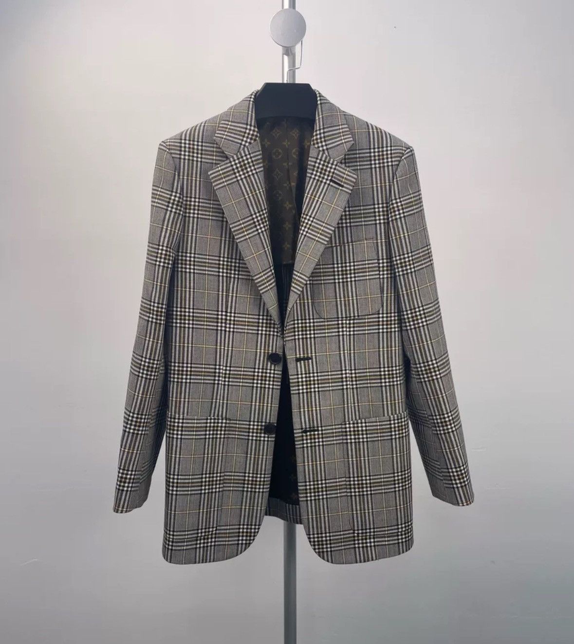 Louis Vuitton Louis Vuitton Black checkered classic cotton wool suit Size US S / EU 44-46 / 1 - 3 Thumbnail