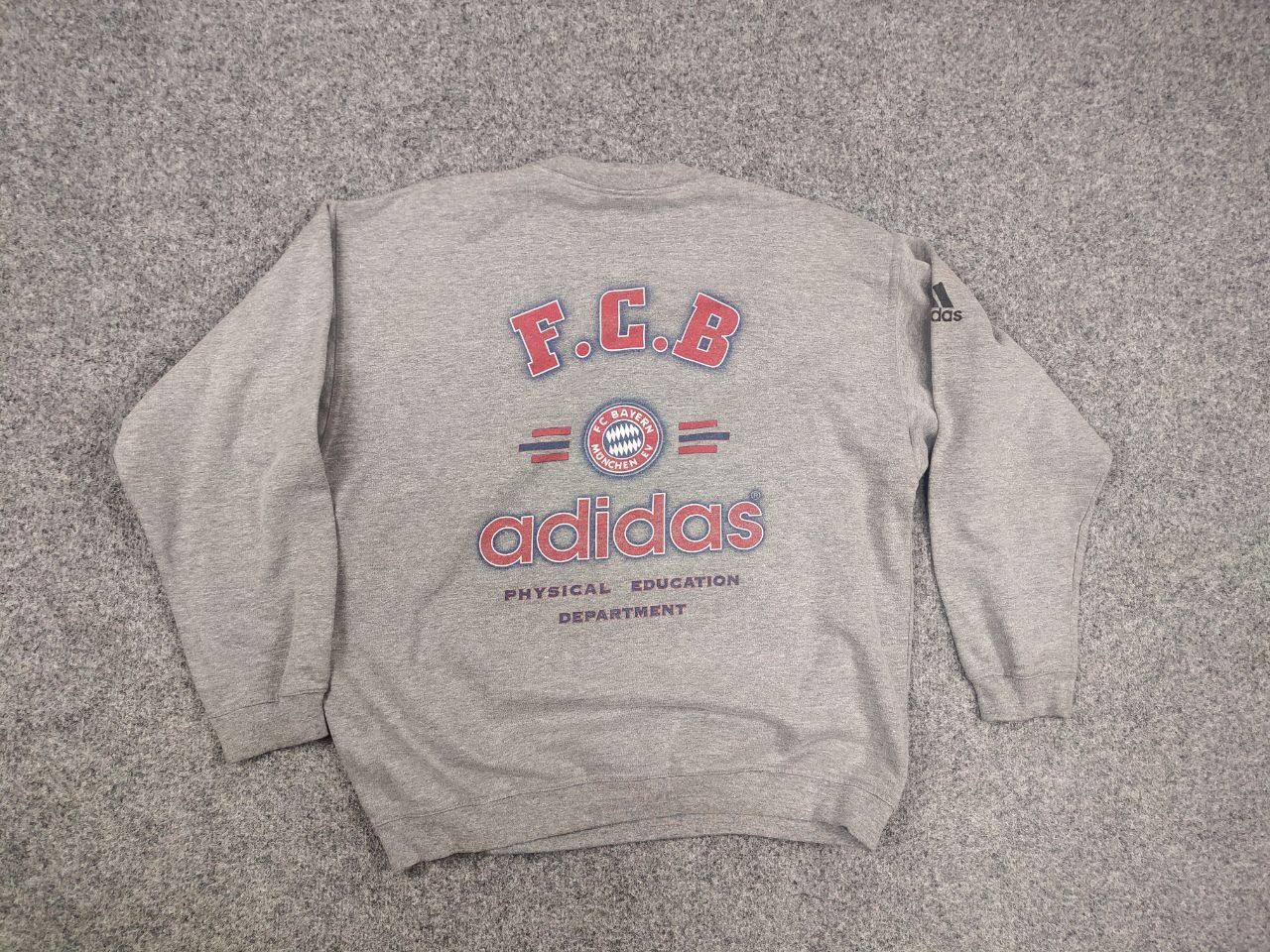 Adidas Vintage Adidas F.C. Bayern Munich Gray Crew chek sweatshirt Size US M / EU 48-50 / 2 - 11 Thumbnail