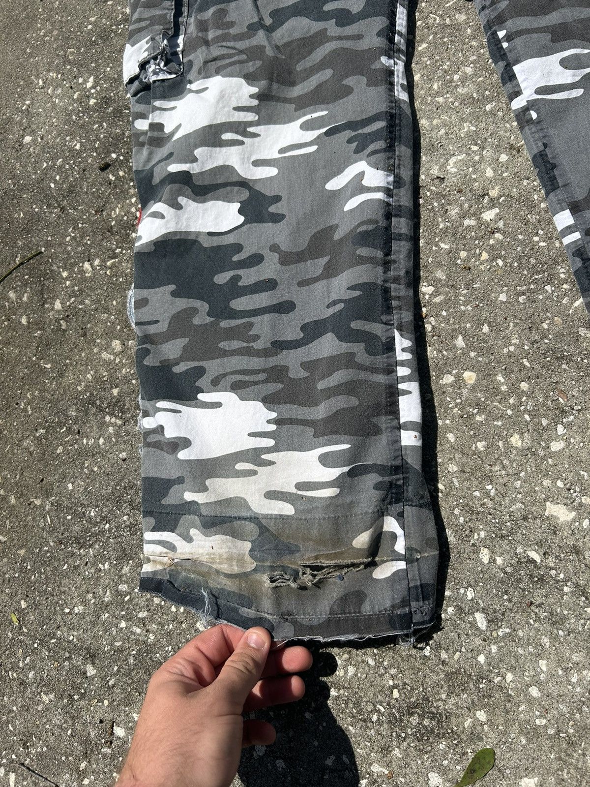 Other 1/1 Your World vintage space launch patchwork camo pants Size US 36 / EU 52 - 7 Thumbnail