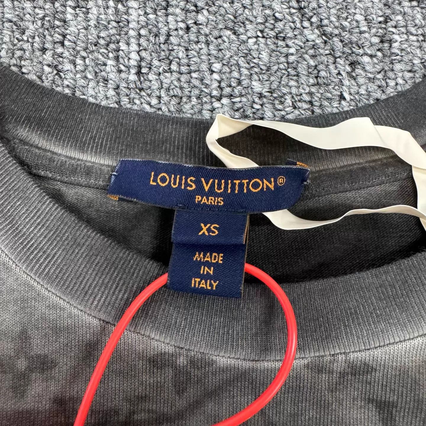 Louis Vuitton LV 26 New Beaded Monogram Distressed Short Tee XS Size XS / US 0-2 / IT 36-38 - 4 Thumbnail