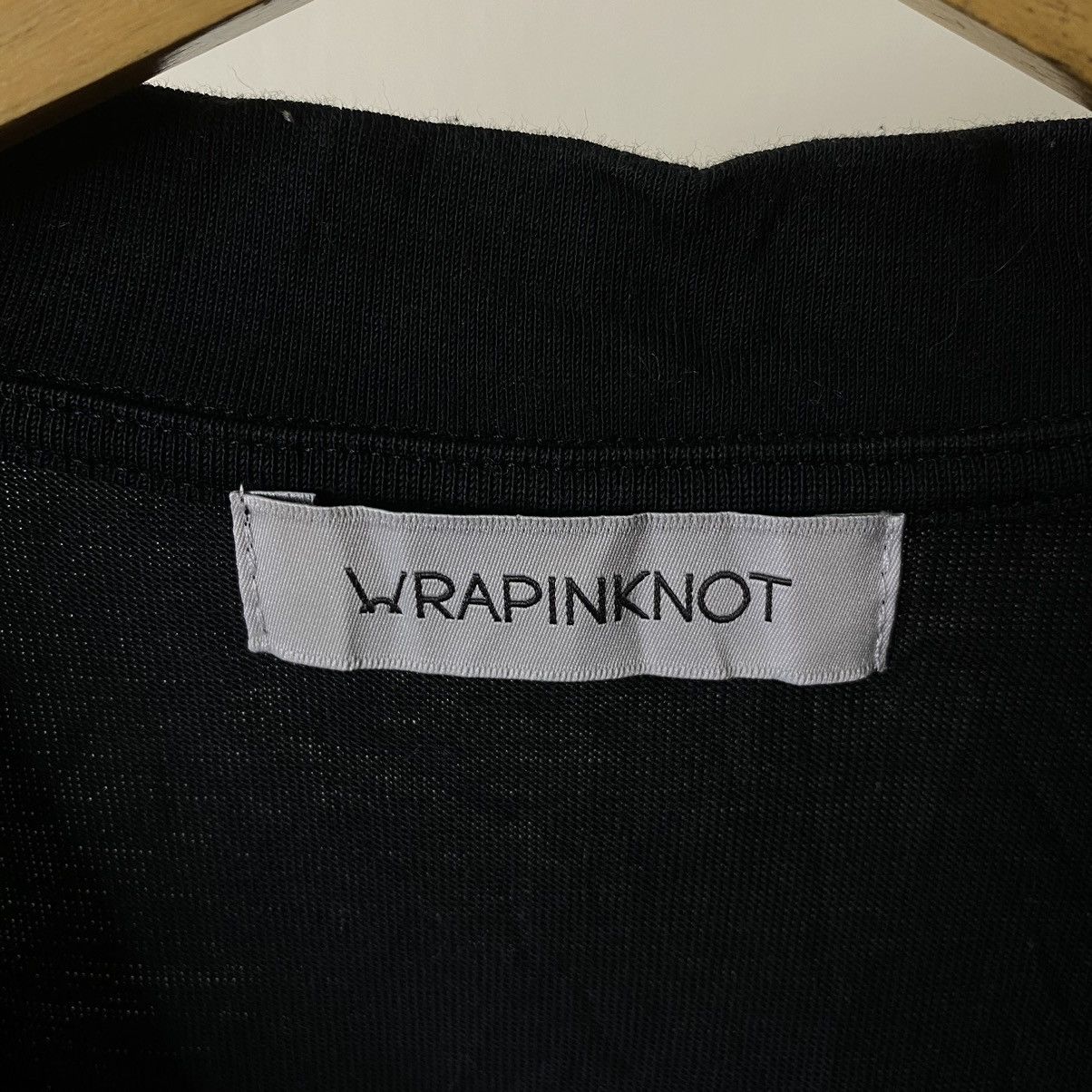 Japanese Brand WRAPINKNOT Black Blank Tee Made in Japan Size US M / EU 48-50 / 2 - 3 Thumbnail