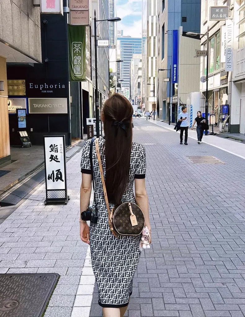 blue and white fendi dress Fendi Blue/White Striped Oversized Tunic Dress Cotton ref.JC1155870 (Sold)