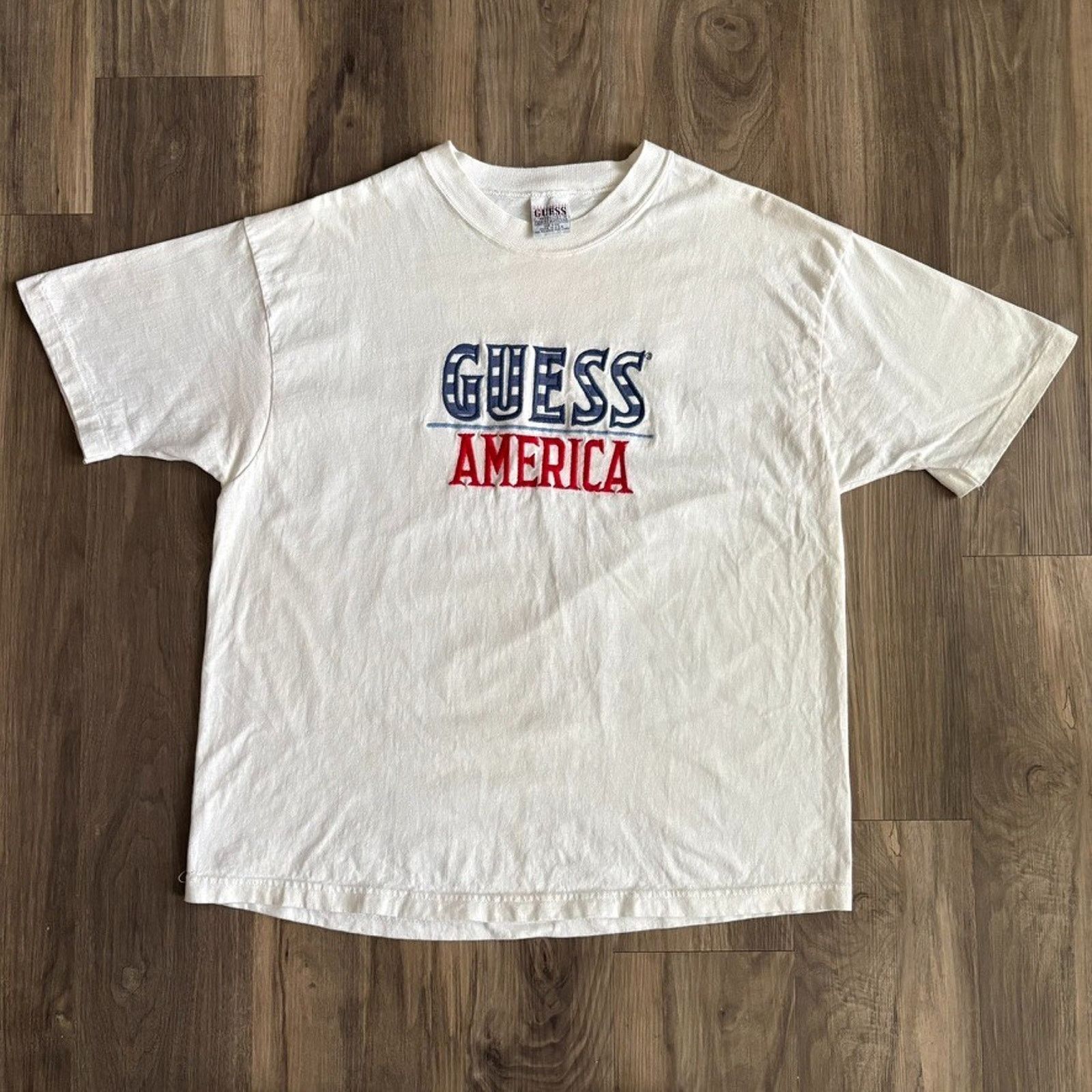 Guess Vintage Guess Jeans T-Shirt Men's Size M White 1990s America Size US M / EU 48-50 / 2 - 2 Thumbnail