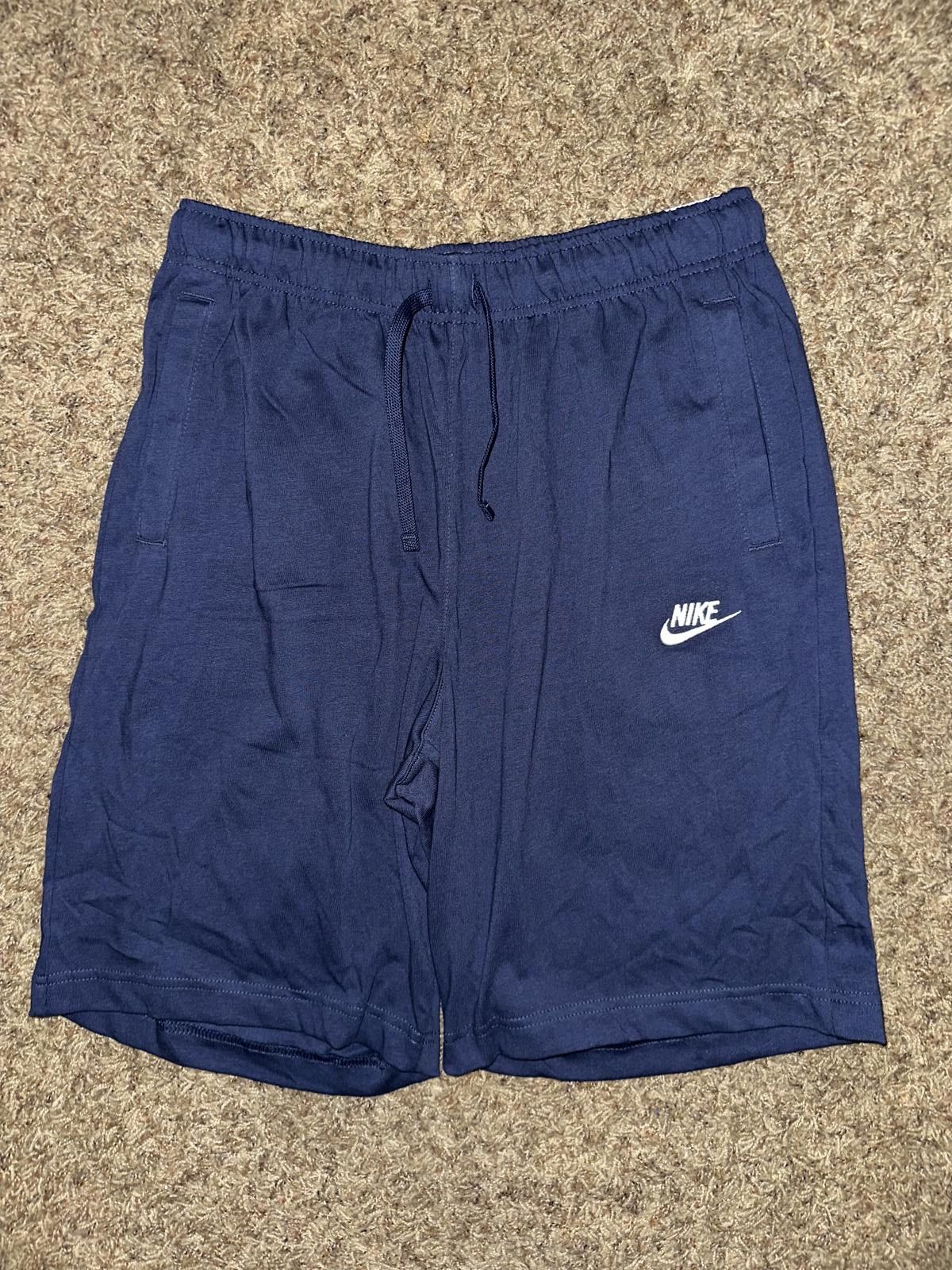 Nike Nike Sportswear Club Solid Color Cotton Casual Shorts Sample Size US 32 / EU 48 - 1 Thumbnail